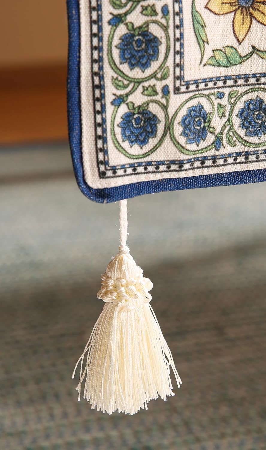 patdrea Designer Blue Rustic Elegant Floral Patterned Extra Long,Wrinkle Resistant Linen Table Runner 118 Inch Long,Decoration for Kitchen Dining and Coffee Tables Banquet Christmas , 12"x118"