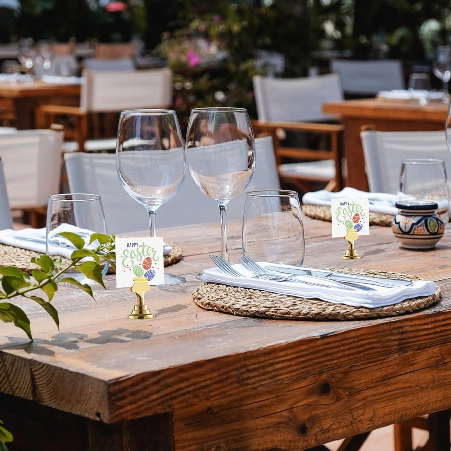 Urban Deco 16 Pieces Table Card Holder Place Card Holders 1.7 inches Gold Steel Card Holders for Photos, Food Signs, Memo Notes, Weddings, Restaurants, Birthdays. (Gold)