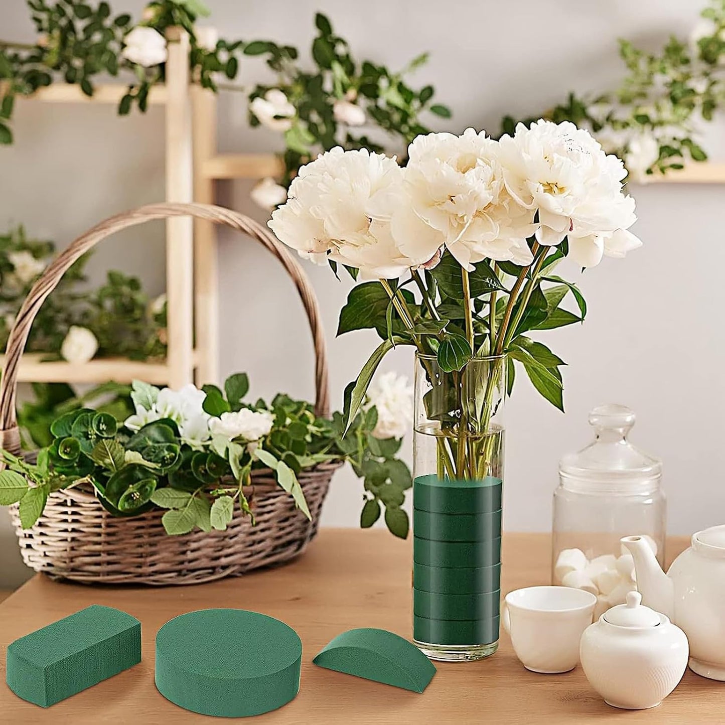 Frienda 6 Pieces Floral Foam Blocks for Artificial Flowers,Thanksgiving Christmas Party Supplies, Dry & Wet Floral Foam Round Kit for Flower Arrangement Wedding Decoration(3 x 1.57 Inch)