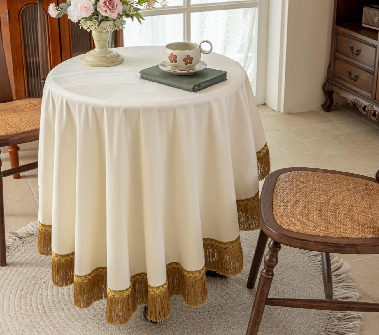 F-CHU White Tablecloth Thickset Velvet Tablecloth with Beautiful Gold Tassels Vintage Table Cloth for Home Decor Wedding, Party, Banquet and Events 70" Round