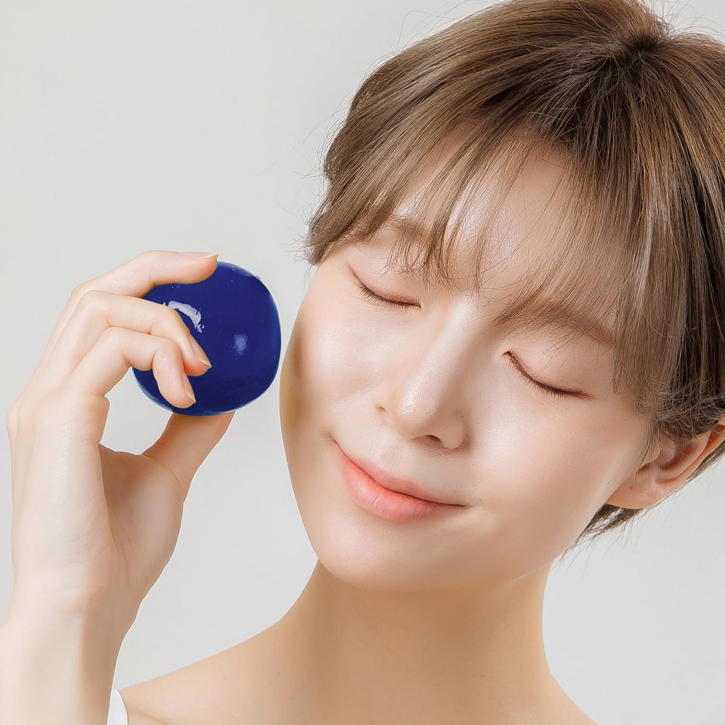 ONGREDIENTS Butterfly Pea Cleansing Ball, Face Soap Bar, Jelly Ball Cleanser, 3.8 Ounce