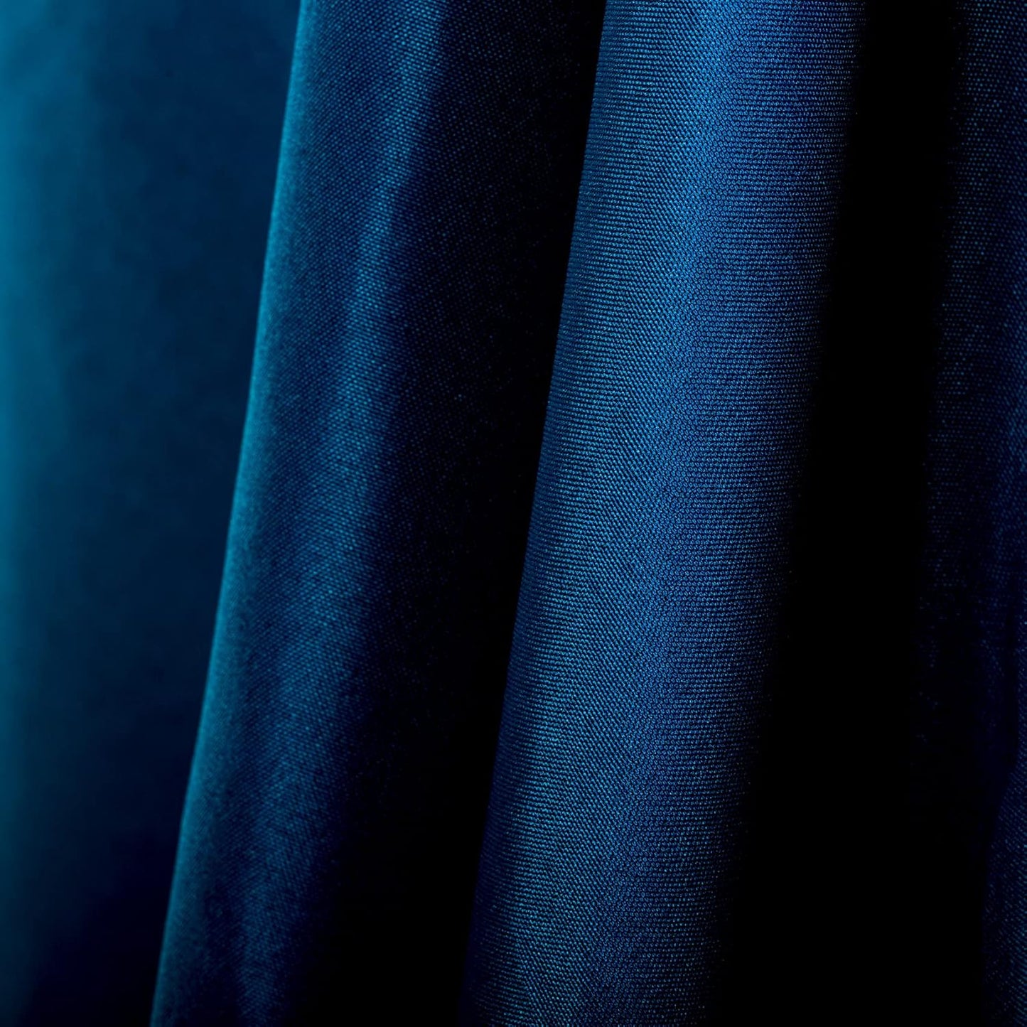 Ascoza 2pack 90x132 Inch Peacock Blue Rectangular Tablecloth 8 Feet Table Cloth in Polyester Fabric for Wedding/Banquet/Restaurant/Parties