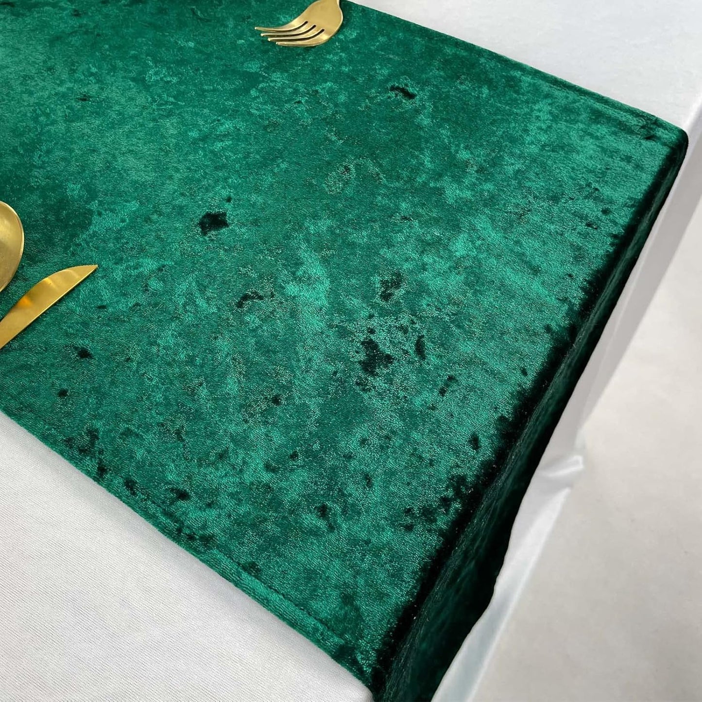 Luxurious Crushed Velvet Table Runner, Wedding Reception Decorations, Soft Velvet Fabric, Table Linen Overlay, Wedding Table Runners (Emerald Green, 12X108 inch)