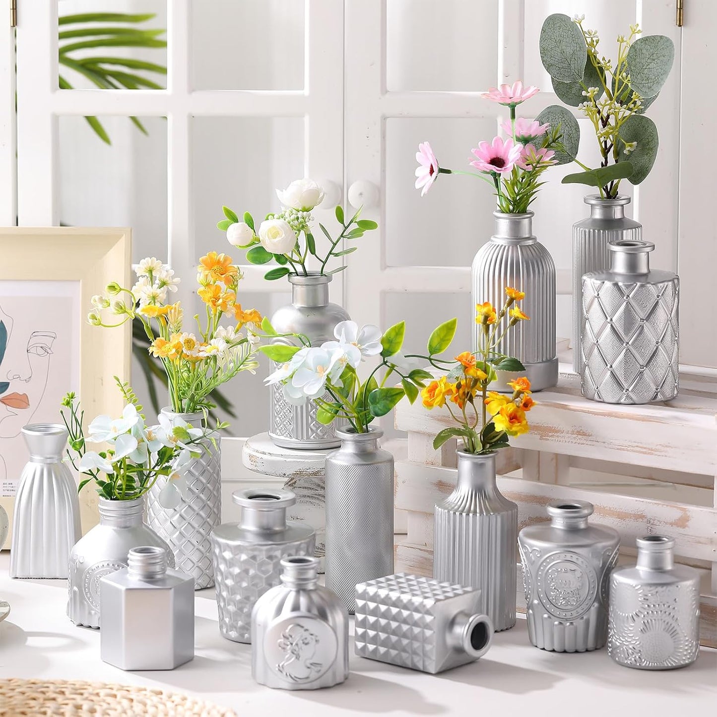 Yaomiao 30 Pcs Vases Bulk Colored Flower Glass Vases Bud Vintage Colored Glass Bottles Colorful Rustic Embossed for Home Wedding Table Decorations Gifts(Silver Series)