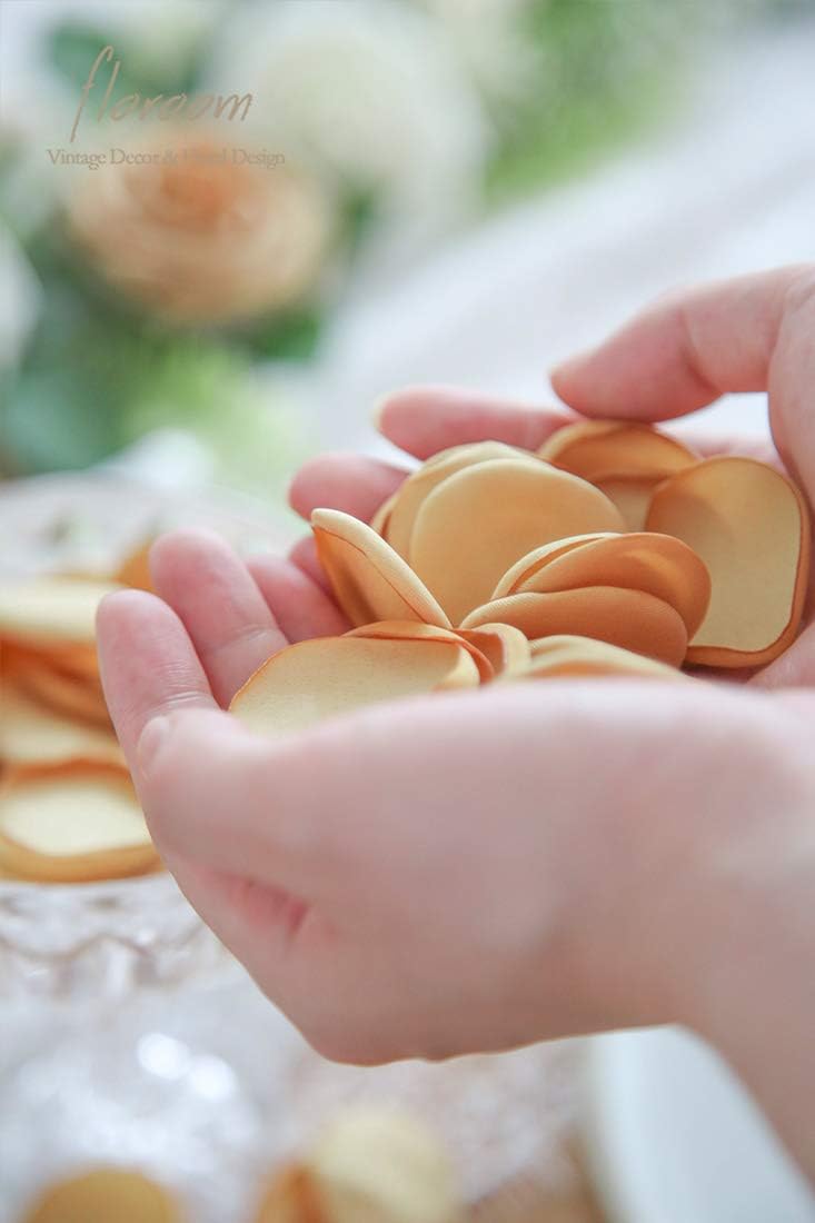 Floroom 300pcs Rose Petals Gold Faux Silk Flower Petals for Wedding Flower Girl Basket Aisle Scatter Dinner Table Centerpieces Party Confetti Bridal Shower Romantic Night Decoration