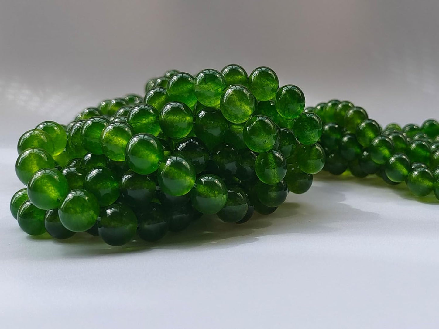 Stone Beads 10mm 60pcs Green Chalcedony Beads Round Loose Gemstones Beads for Bracelet Necklace Jewelry Making (10mm, 61034 Green Chalcedony)
