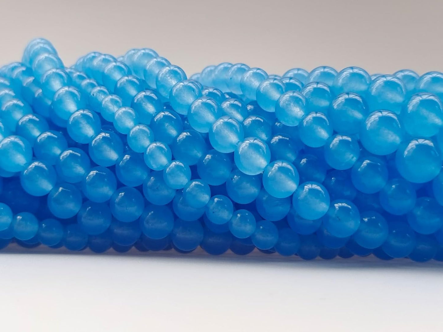 Stone Beads 8mm 100pcs Light Blue Chalcedony Beads Round Loose Gemstones Beads for Bracelet Necklace Jewelry Making (8mm, 60828 Light Blue Chalcedony)