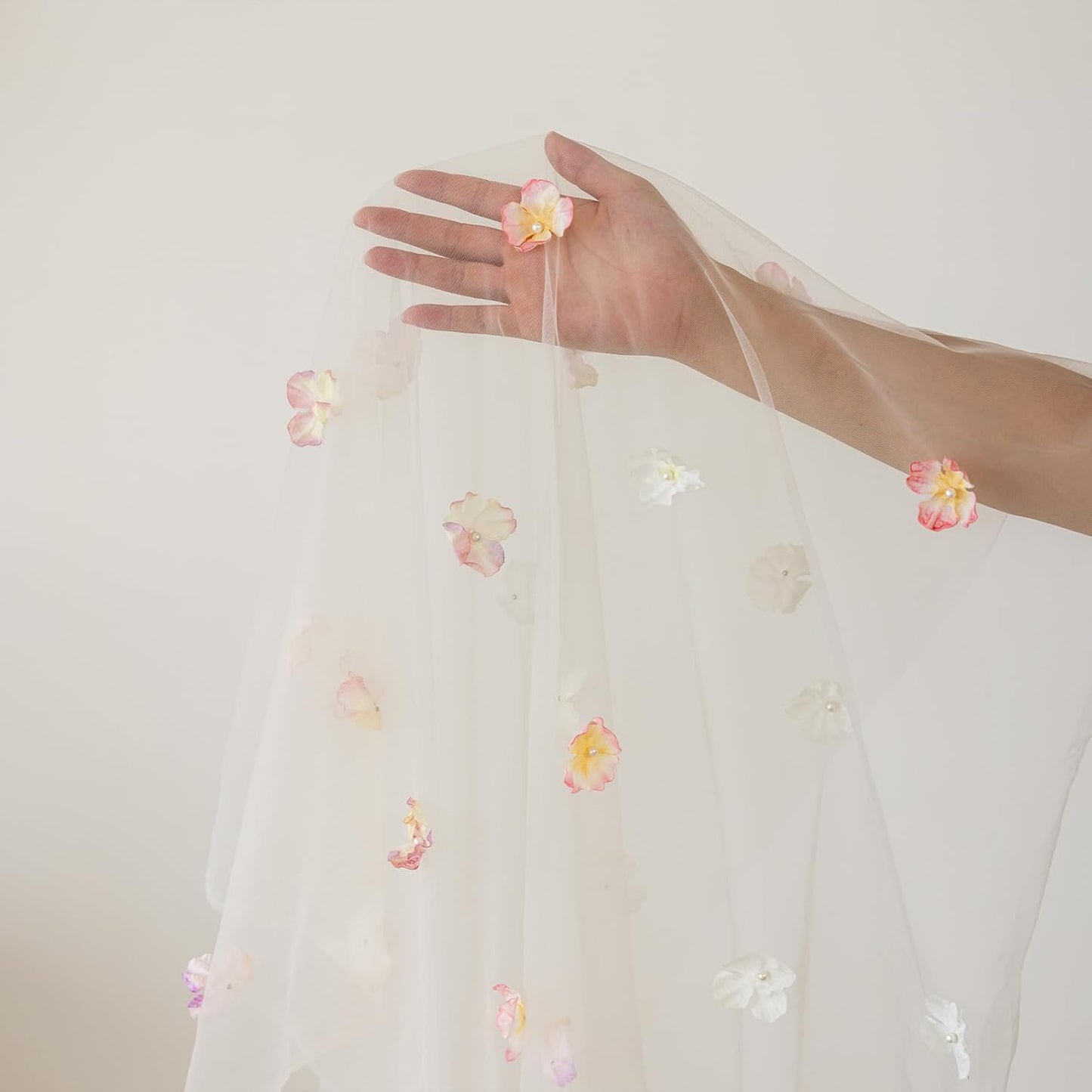 Romantic Artificial Floral Table Runner 10ft Gauze Tulle Lace Table Runner Set for Wedding Baby Shower Bridal Shower Holiday Kitchen Dining Table Decoration for Home Party Special Occasion