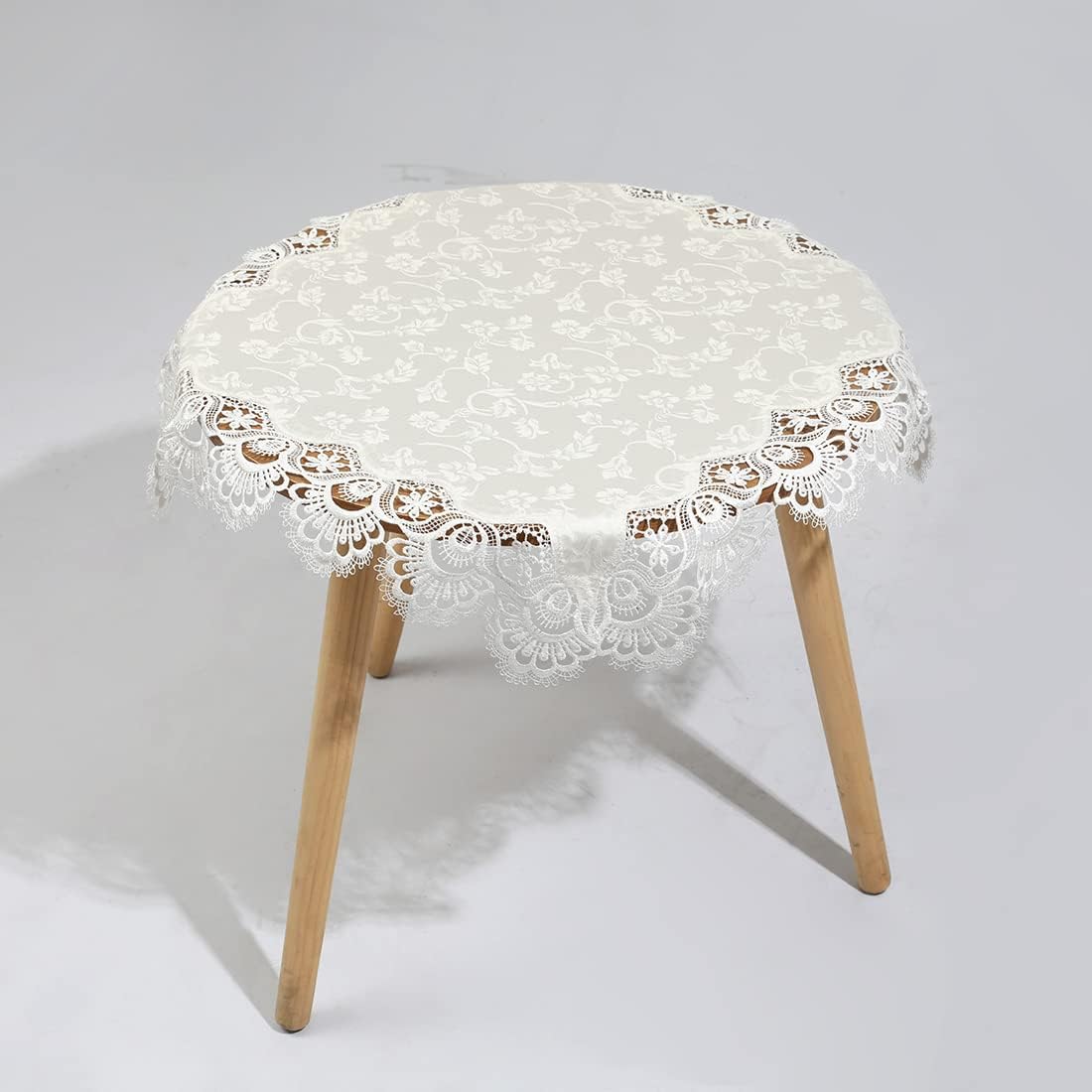 vctops Damask Lace Patchwork Tablecloth Luxury Square Small Table Cover Elegant Floral Embroidered Lace Table Cloth for Party Kitchen Dinning Picnic Decoration (Type C,22"x22")