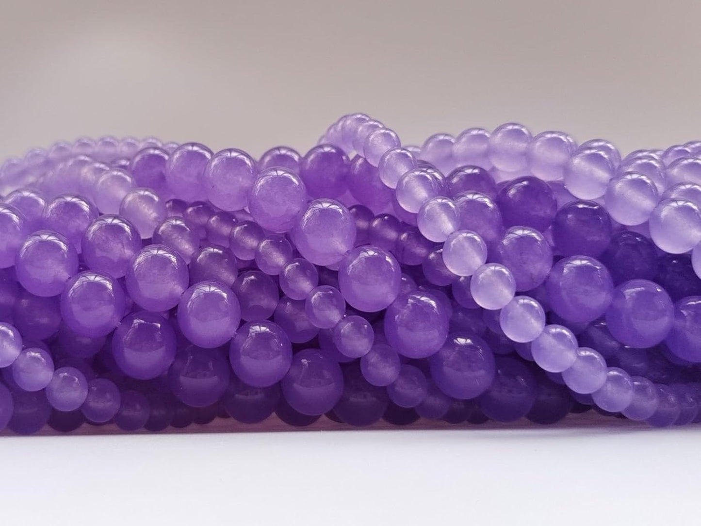 Stone Beads 10mm 60pcs Light Purple Chalcedony Beads Round Loose Gemstones Beads for Bracelet Necklace Jewelry Making (10mm, 61029 Light Purple Chalcedony)