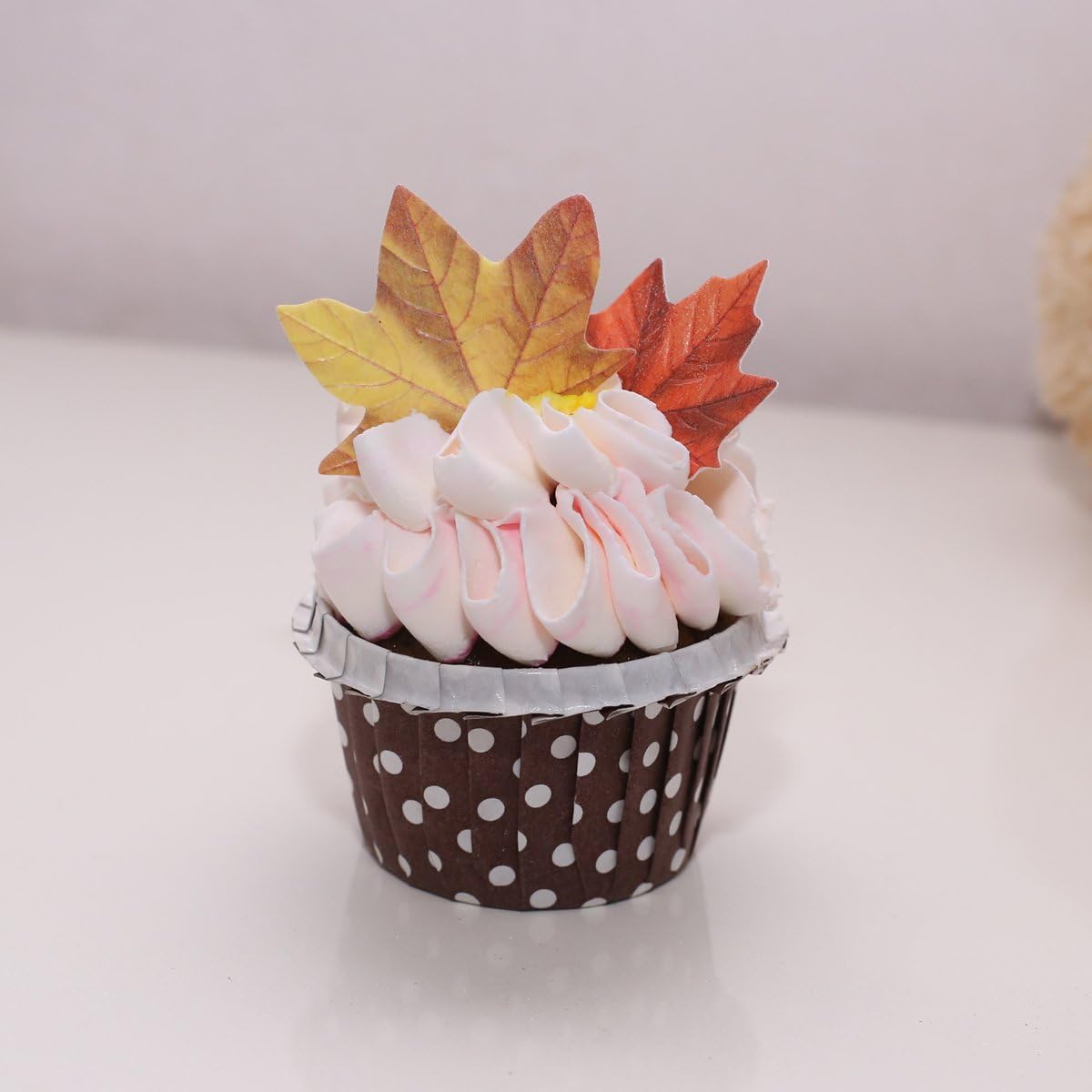 GEORLD Set of 48 Edible Fall Leaves Cake Decorations, Cupcake Topper 3 Colors