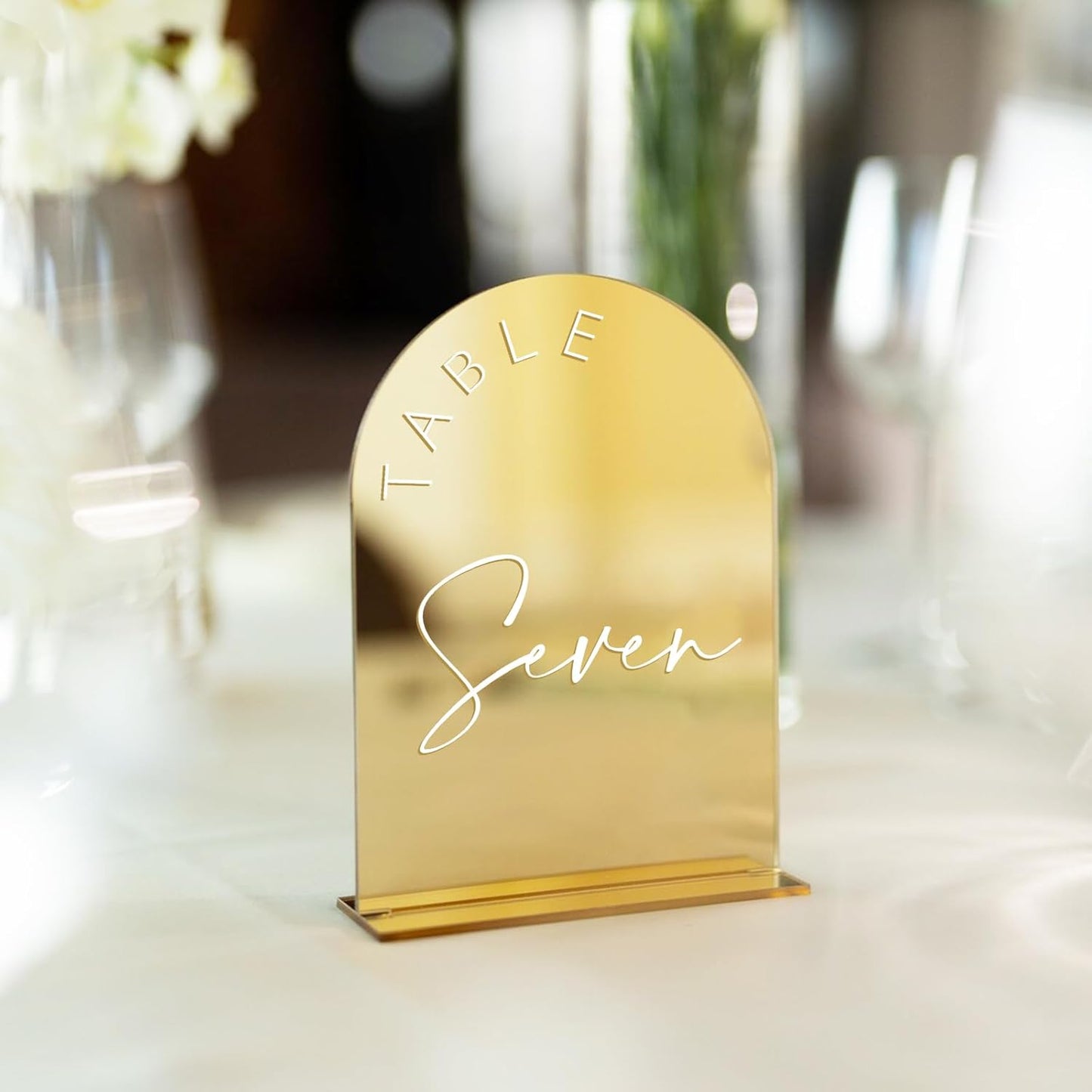 Gold Mirror Arched Wedding Table Numbers 1-15 with Stands, 5x7 Inch Acrylic Arch Sign with Holder, Gold Arch Acrylic Table Numbers for Wedding Reception(1-15, 5"x7")