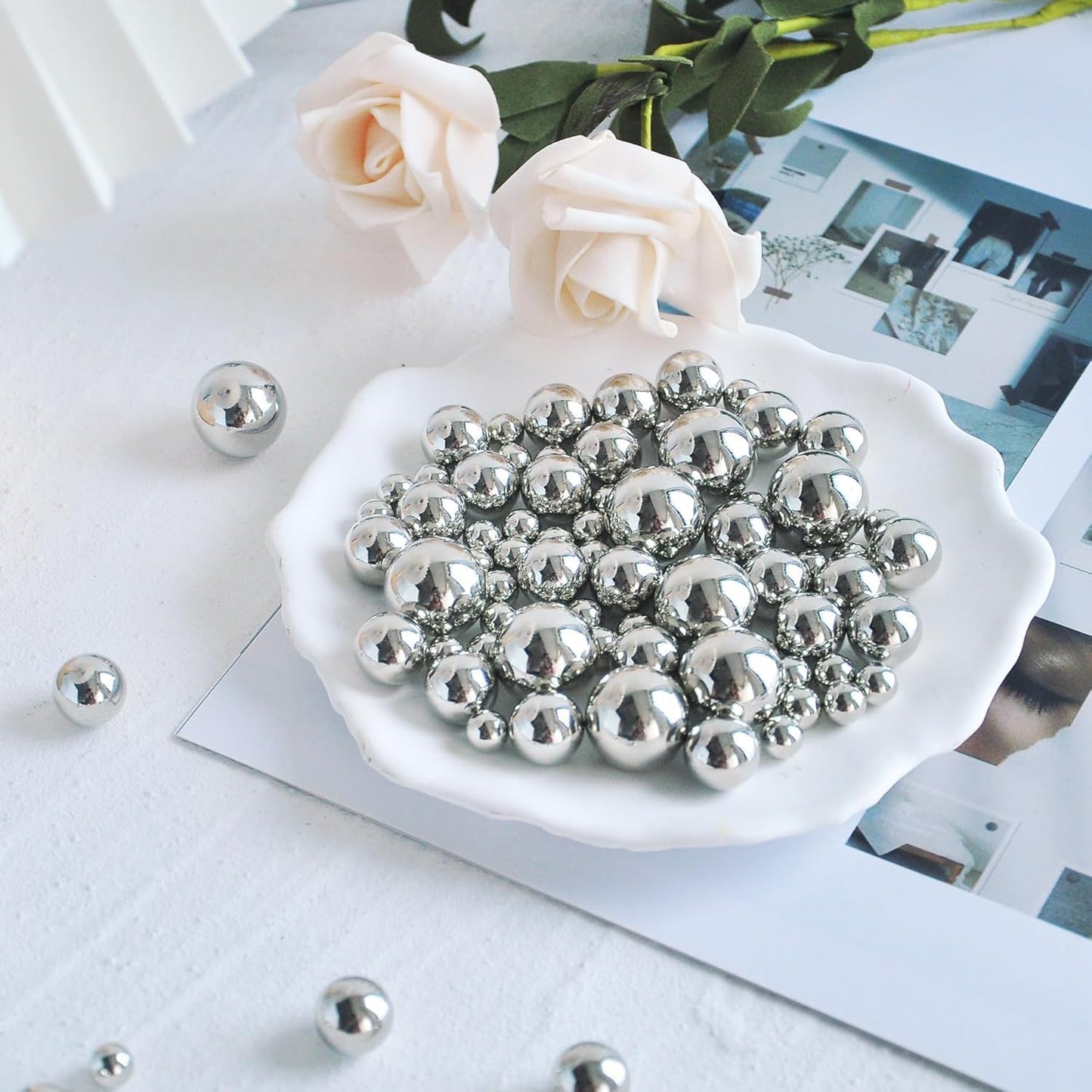 260Pcs Silver Glossy Beads for Centerpiece Decor, Artifical Pearls Vase Filler, Makeup Brush Beads, No Hole Round Pearl Beads for Wedding Birthday Christmas Party Home Decor(18mm 14mm 6mm)