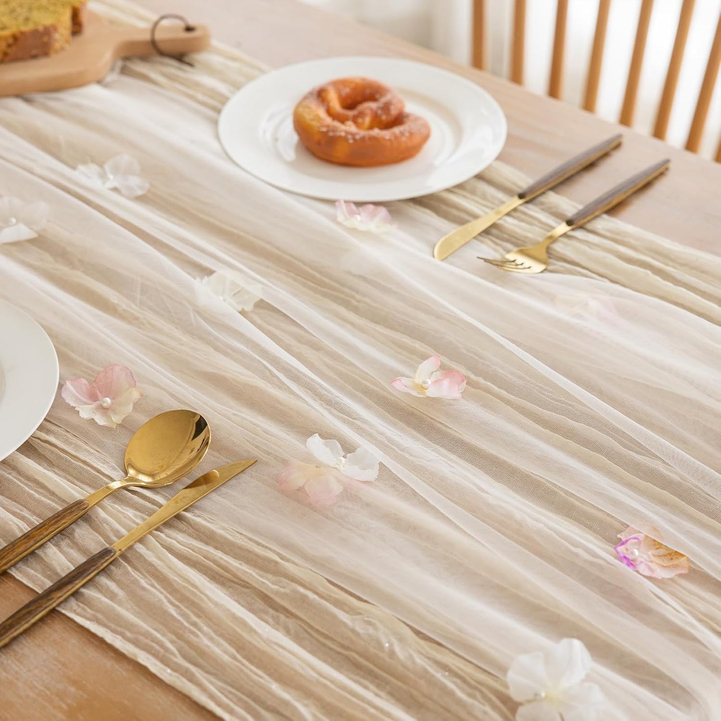 Romantic Artificial Floral Table Runner 10ft Gauze Tulle Lace Table Runner Set for Wedding Baby Shower Bridal Shower Holiday Kitchen Dining Table Decoration for Home Party Special Occasion