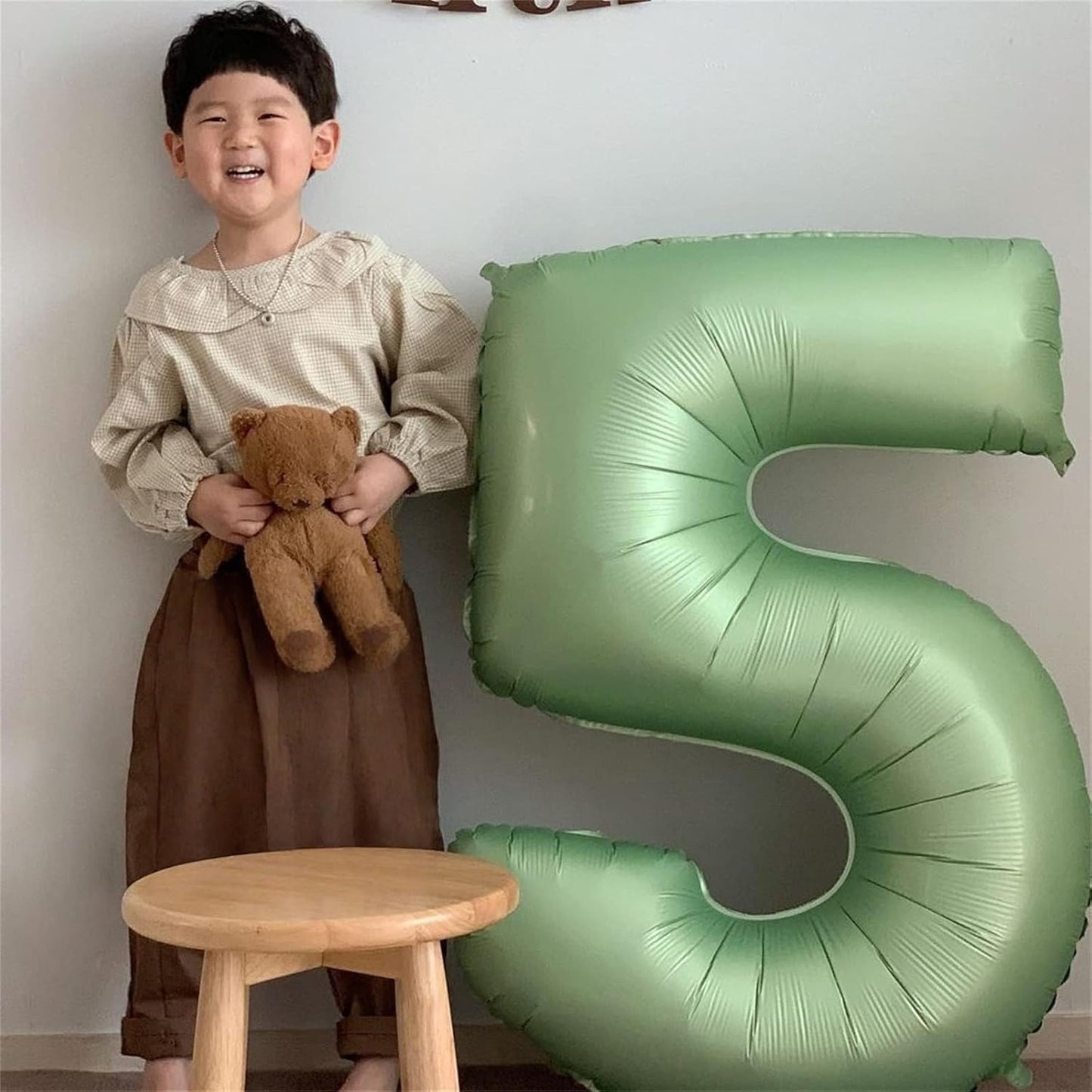 Sage Green Number 6 Balloons, 40 In Large Olive Green Number 6 Foil Helium Balloons for Girls Women, Self Inflating Number Balloons 0-9 for Men Boys 6th 16th Birthday Jungle Safari Party Decoration