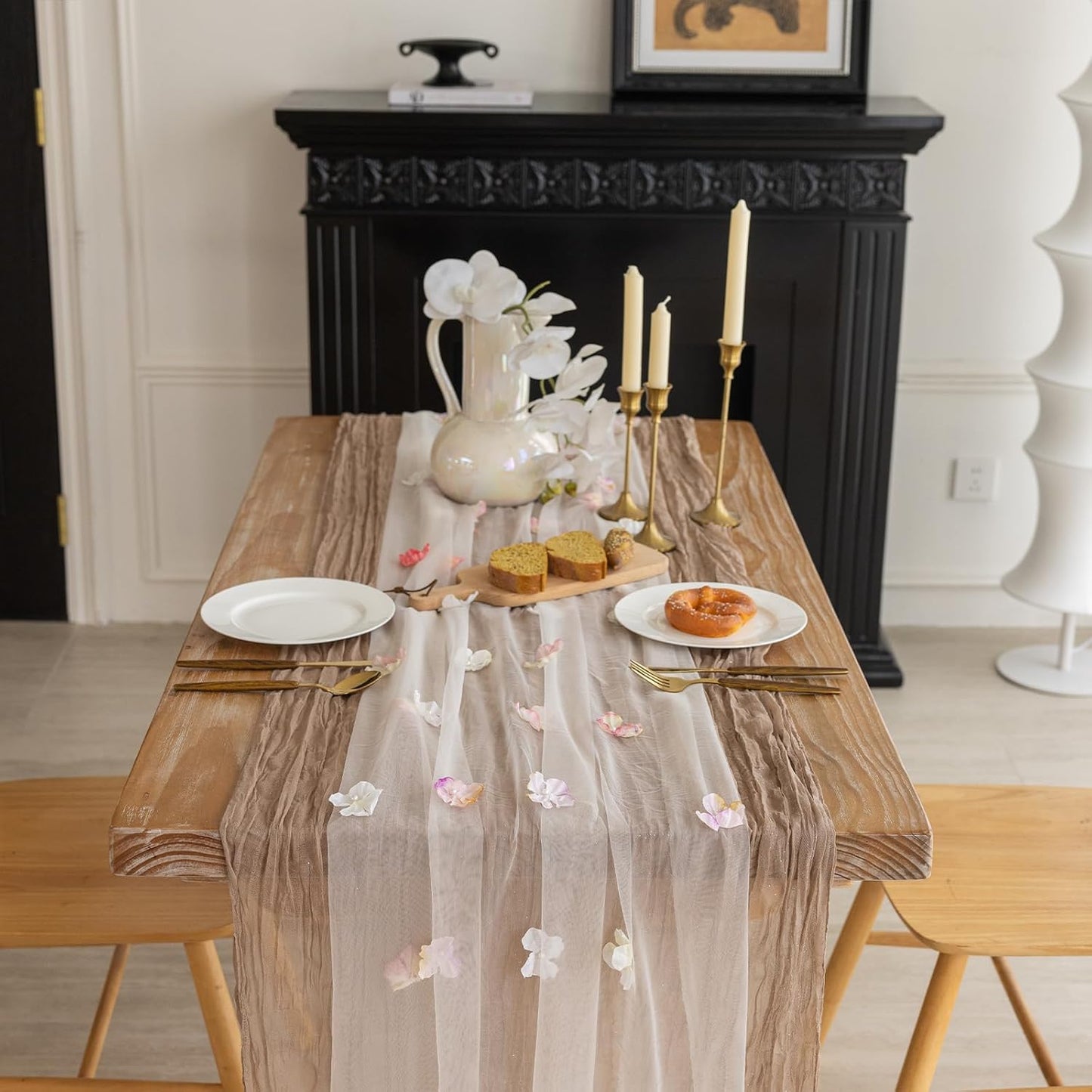 Romantic Artificial Floral Table Runner 10ft Gauze Tulle Lace Table Runner Set for Wedding Baby Shower Bridal Shower Holiday Kitchen Dining Table Decoration for Home Party Special Occasion