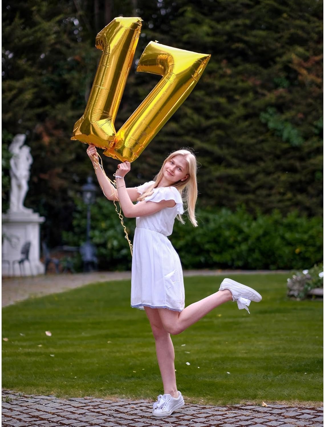 Gold Number 17 Birthday Balloon 40 Inch, Digital Balloons for 17 Seventeen Party Celebration Decorations Supplies, Mylar Foil Numbers Balloon for Seventeen Wedding Anniversary