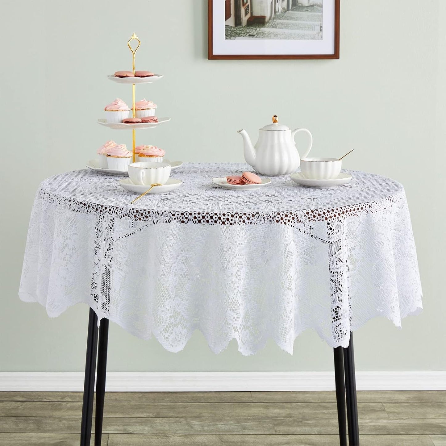 Juvale Round Lace Tablecloth - 59-Inch White Polyester - Scalloped Edge Circle Tablecloth with Floral Overlay & Vintage Decor for Wedding Receptions & Home (Pack of 2)