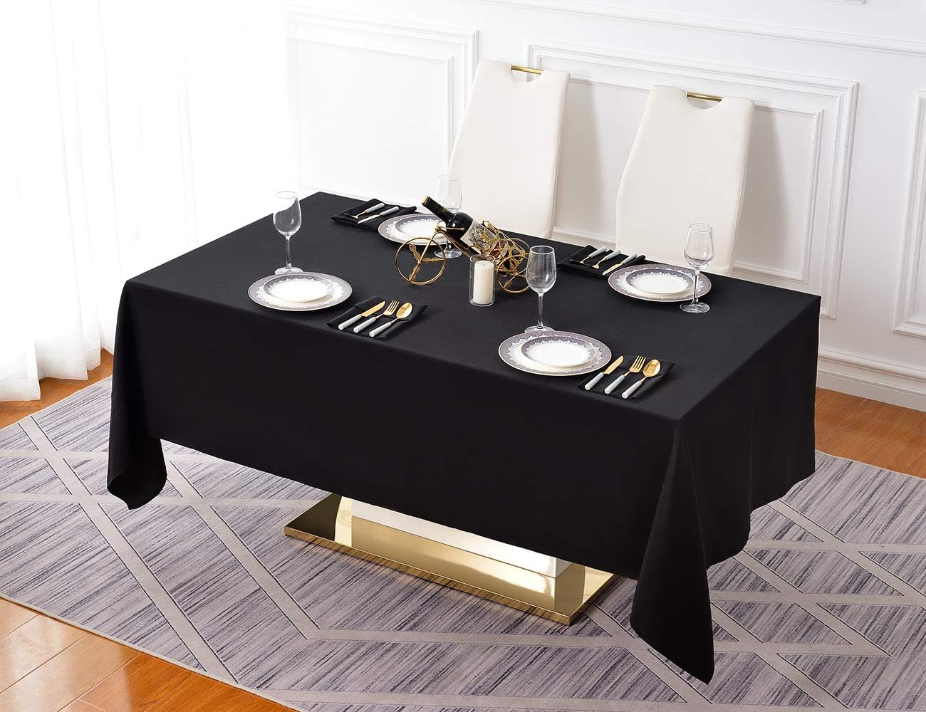 Surmente Black Tablecloth 60 x 102-inch Rectangular Polyester Table Cloth for Weddings, Banquets, or Restaurants