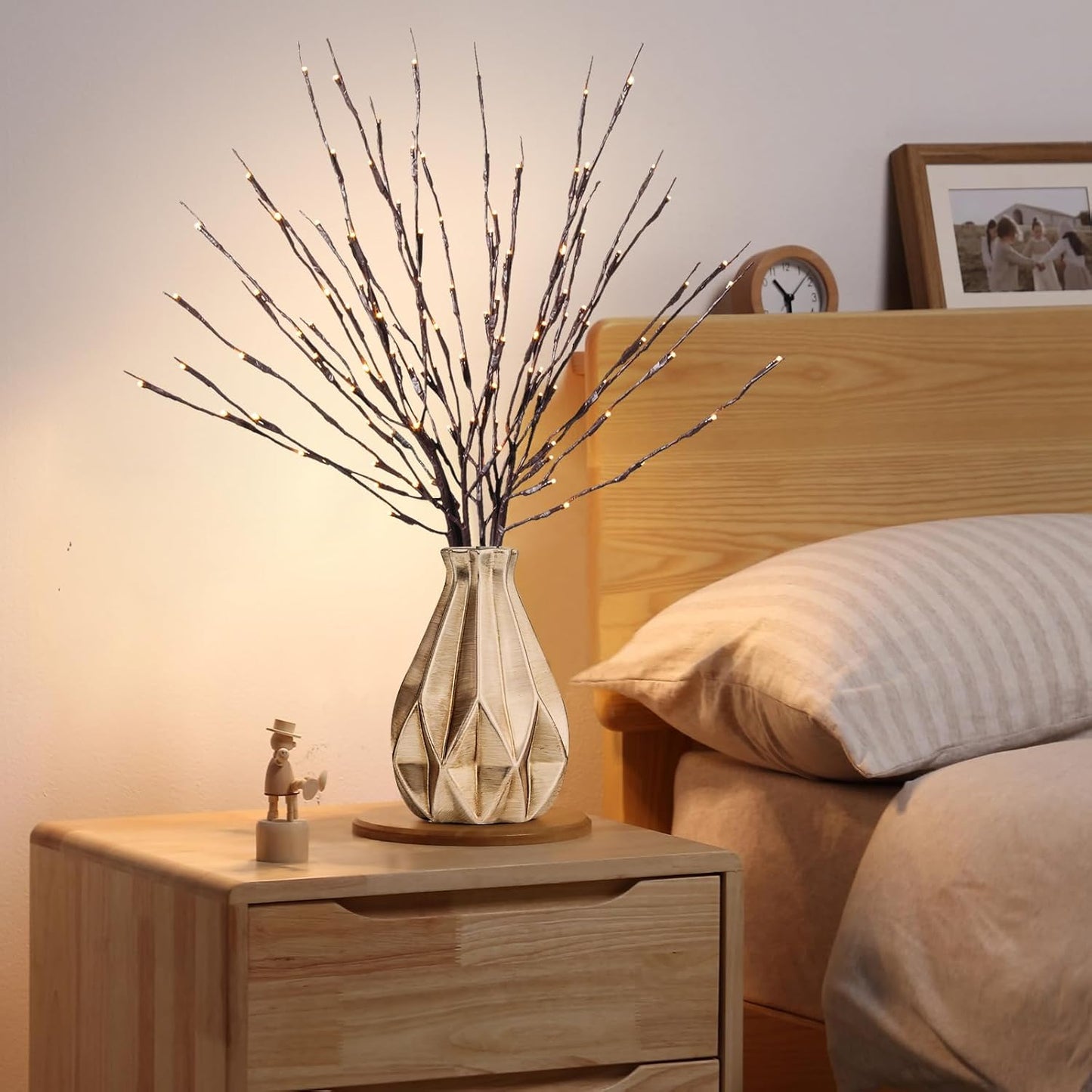 MENCH Branch Lights,3 Pcs Twig Light USB&Battery Powered 8 Flashing Modes by Remote Control.Branch Lights for Indoor and Outdoor, Light Up Decorations for Halloween Day and Christmas,Warm White