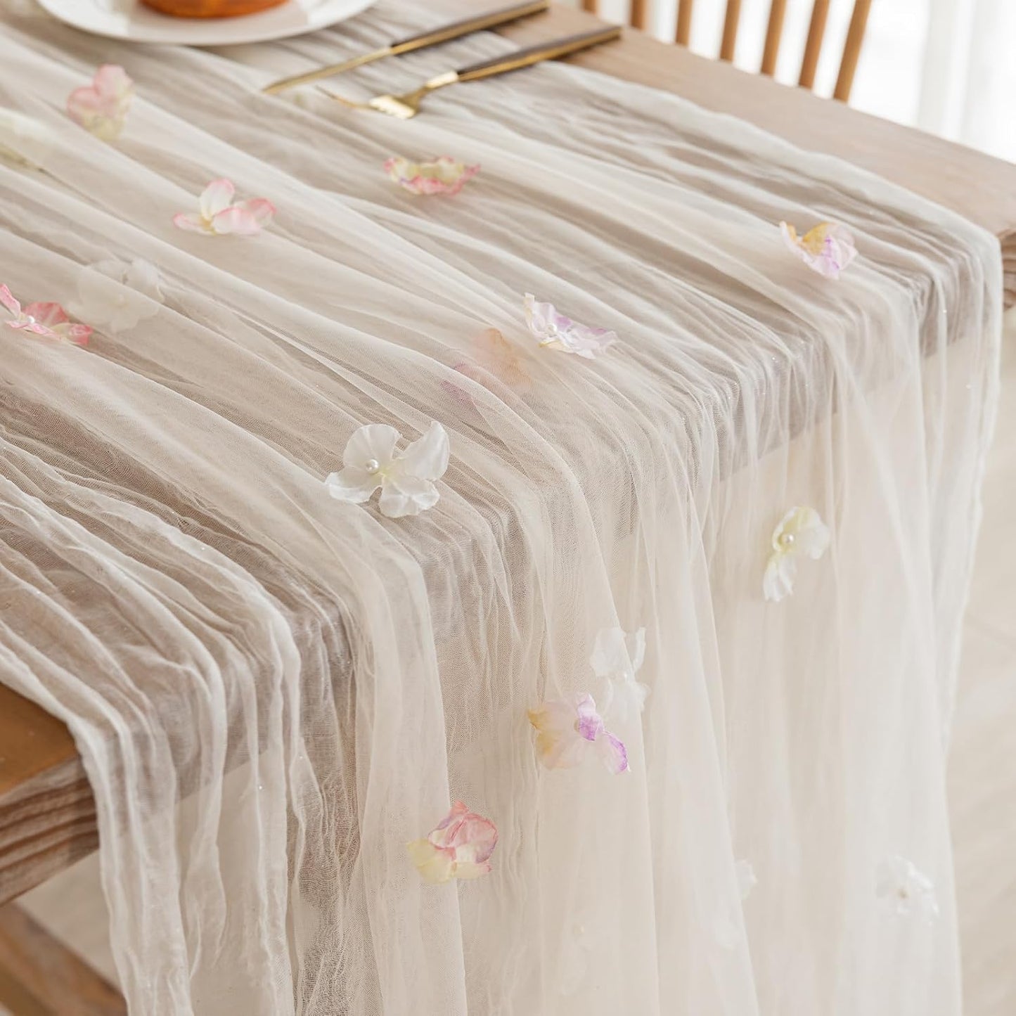 Romantic Artificial Floral Table Runner 10ft Gauze Tulle Lace Table Runner Set for Wedding Baby Shower Bridal Shower Holiday Kitchen Dining Table Decoration for Home Party Special Occasion