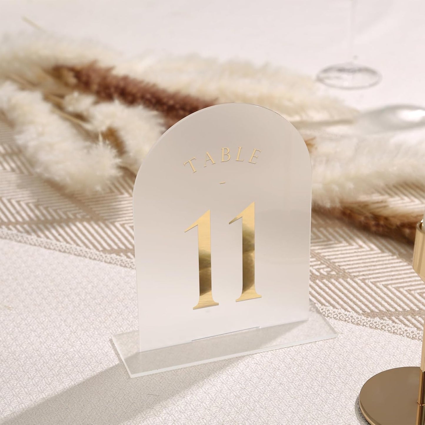 UNIQOOO Frosted Arch Wedding Table Numbers 1-20, Gold Foil Printed 5x7 Acrylic Display Signs and Holders, Pack of 20, Perfect for Centerpiece, Reception, Decoration, Party, Anniversary, Event
