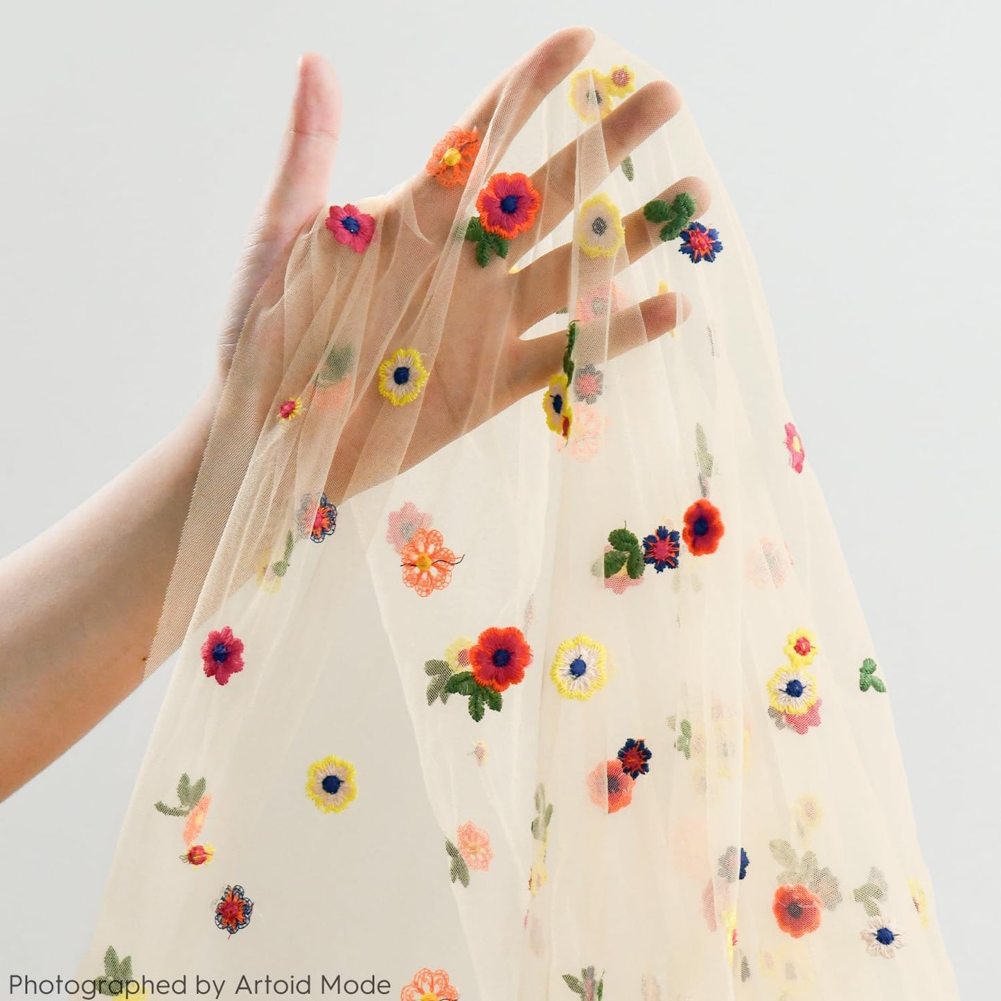 Artoid Mode 6PCS Champagne Embroidery Daisy Gauze Table Runner 120 Inch 10FT, Seasonal Sheer Kitchen Dining Holiday Wedding Birthday Table Decor for Home Party