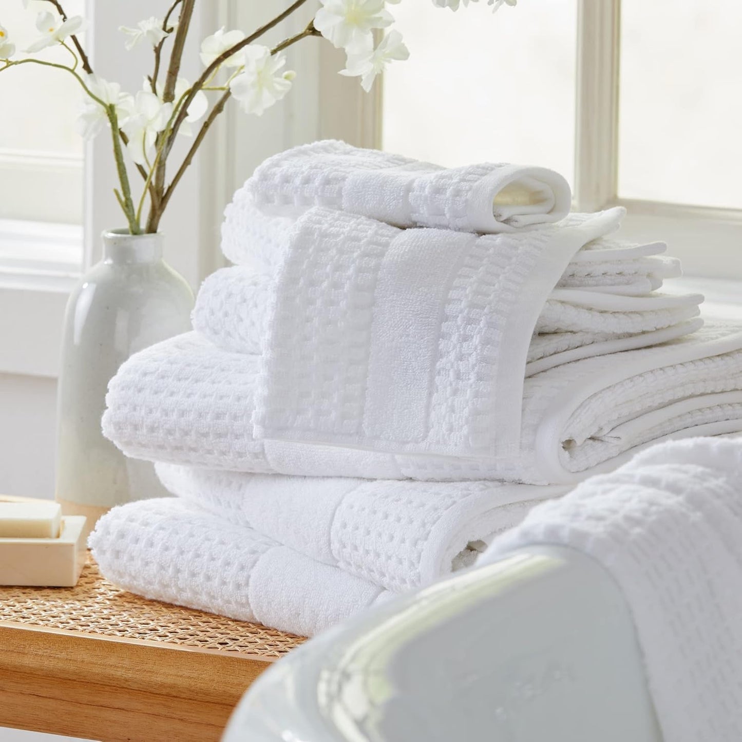 100% Cotton Super Soft Luxury Towel Set | Quick-Dry and Highly Absorbent | Waffle Textured | 550 GSM | 2 Bath Towels, 2 Hand Towels, & 2 Washcloths | Harper Collection (White)