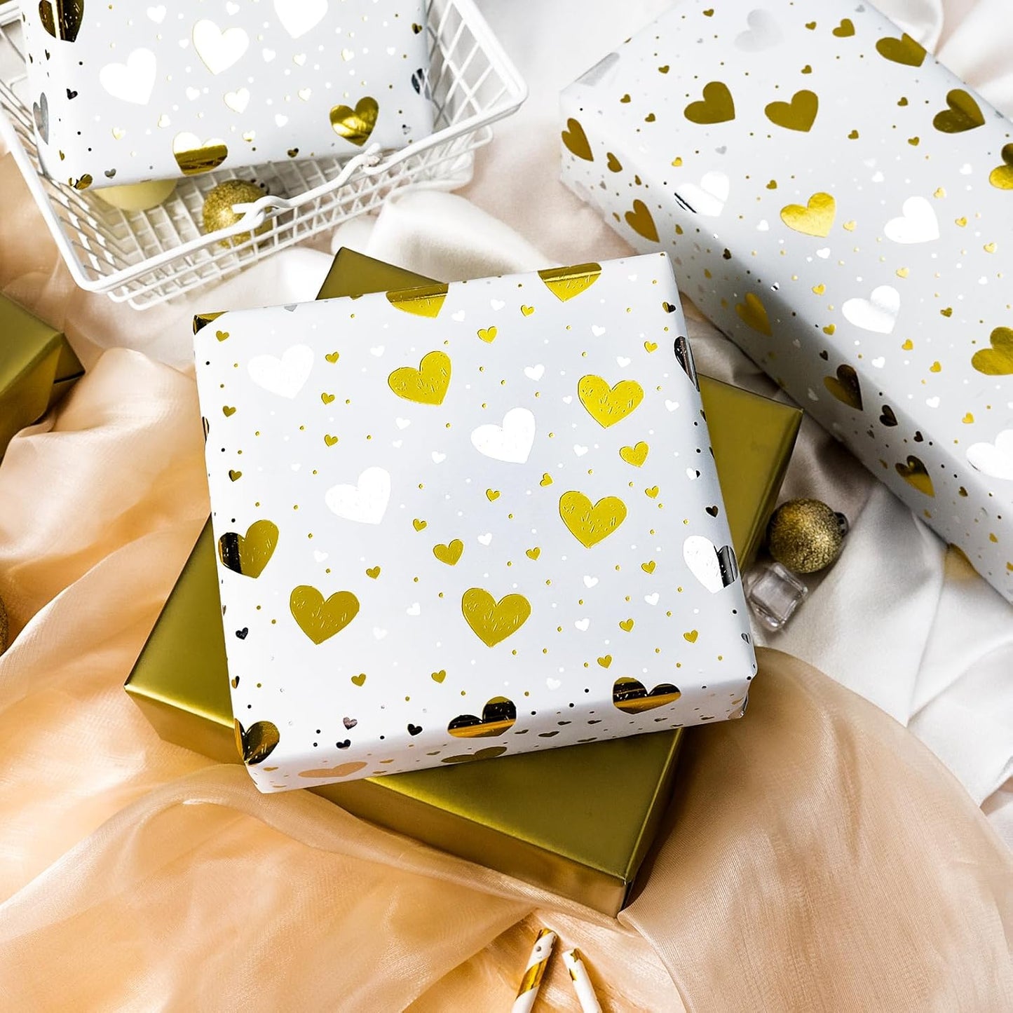 Burymento Gold Foil Heart Wrapping Paper, Reversible Gold Gift Wrap for Birthday, Valentines, Mothers day, Graduation, Wedding, Fathers day, Baby Shower, Christmas (17in x 32.8ft)