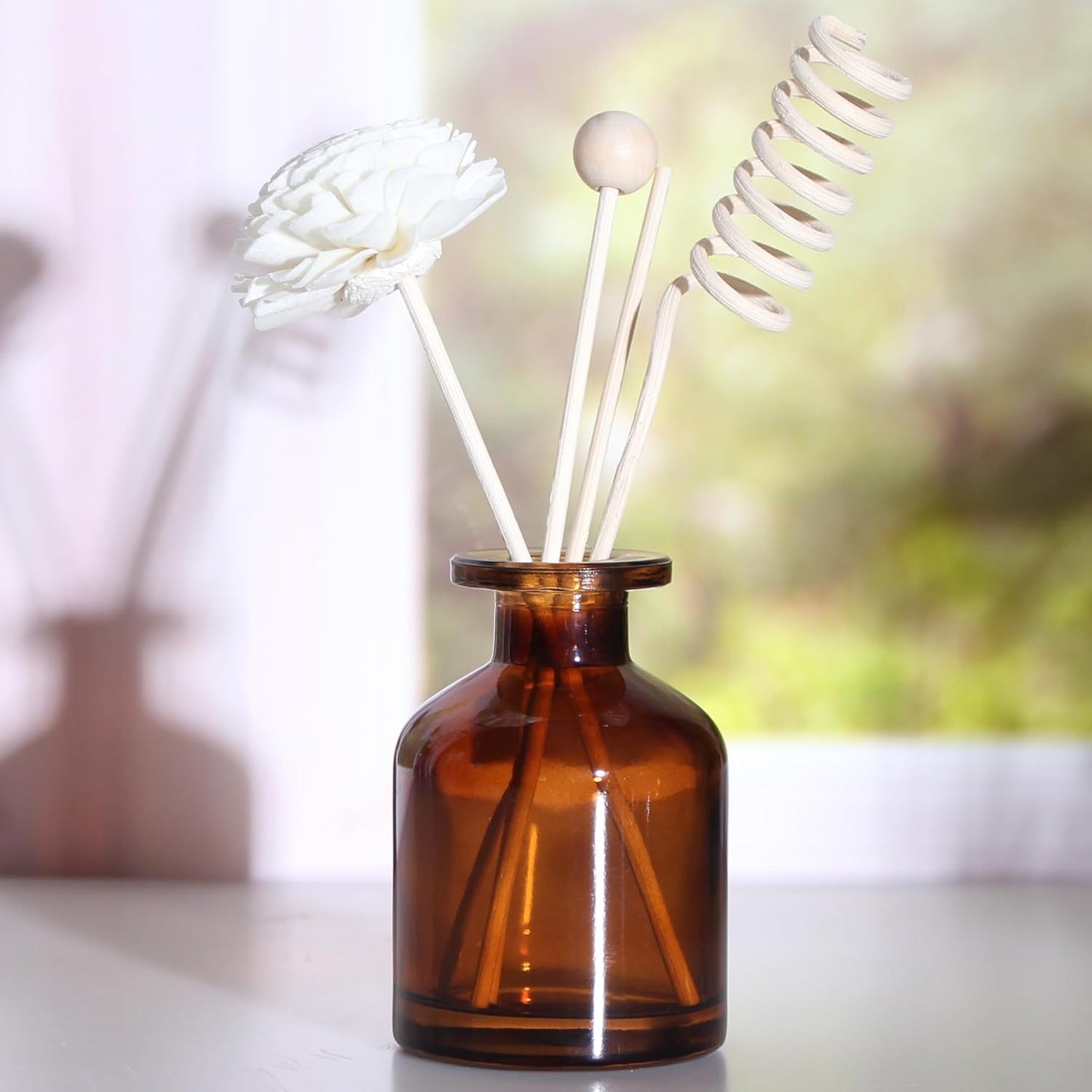 4Pcs Fragrance Glass Diffuser Bottles, Refillable Diffuser Bottles with 16 pcs Reed Diffuser Sticks and Caps, Diffuser Jars for Home Oil Fragrance Decoration Girl Women Gift (4 Color 100ML)