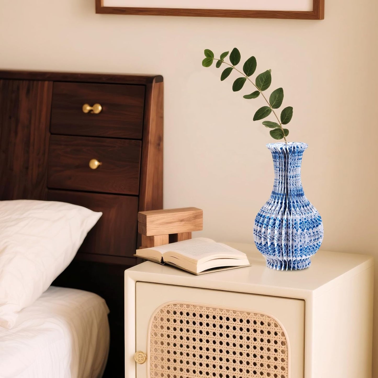 3 Pcs Blue and White Paper Honeycomb Vase, Foldable Decorative Vase with Magnetic Closure, Chinoiserie Décor Vase, Reusable Table Centerpiece for Wedding, Baby Shower, Home Decor