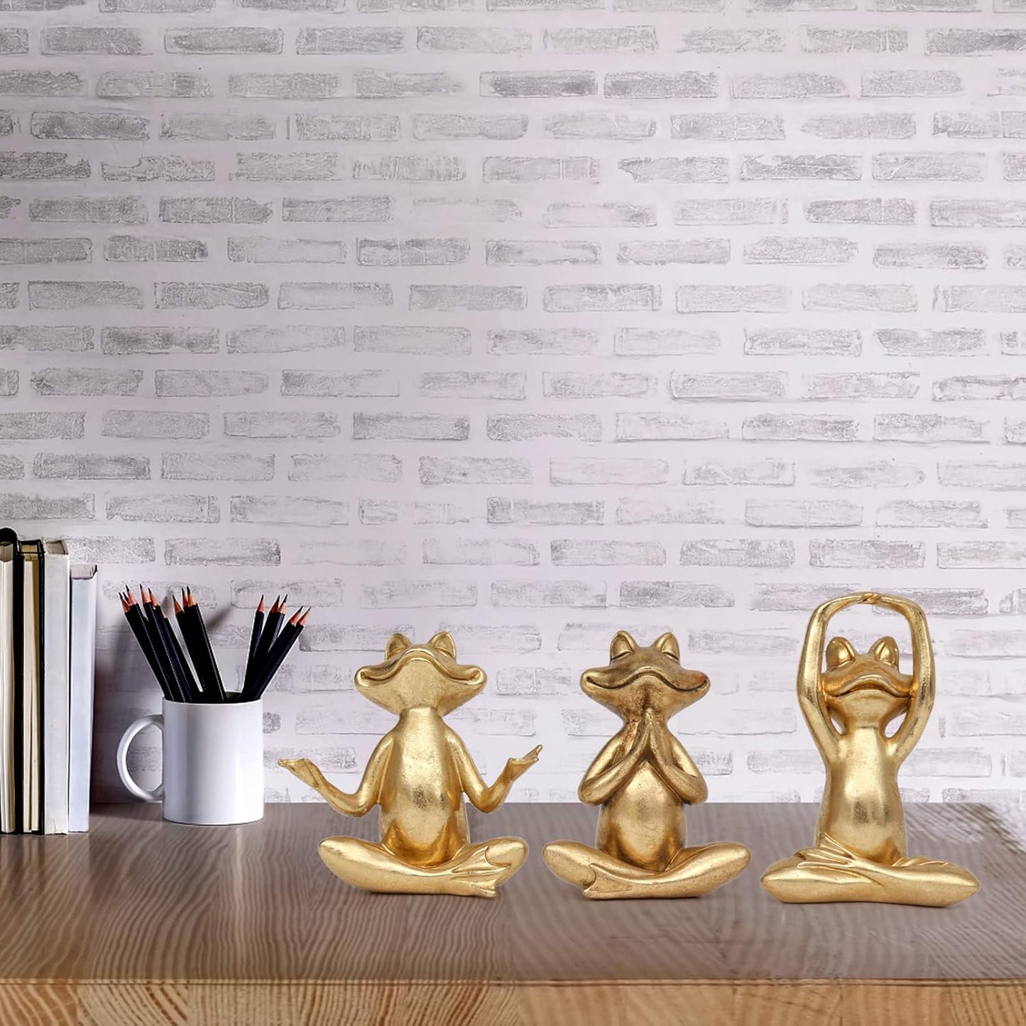 Gold Frog Figurines Yoga Decor 3.7In Set of 3 –Frog Yoga Statues for Modern Living Room Desk Table Home Office Bookshelf Shelves Sculptures Decor,Gifts for Mom Women