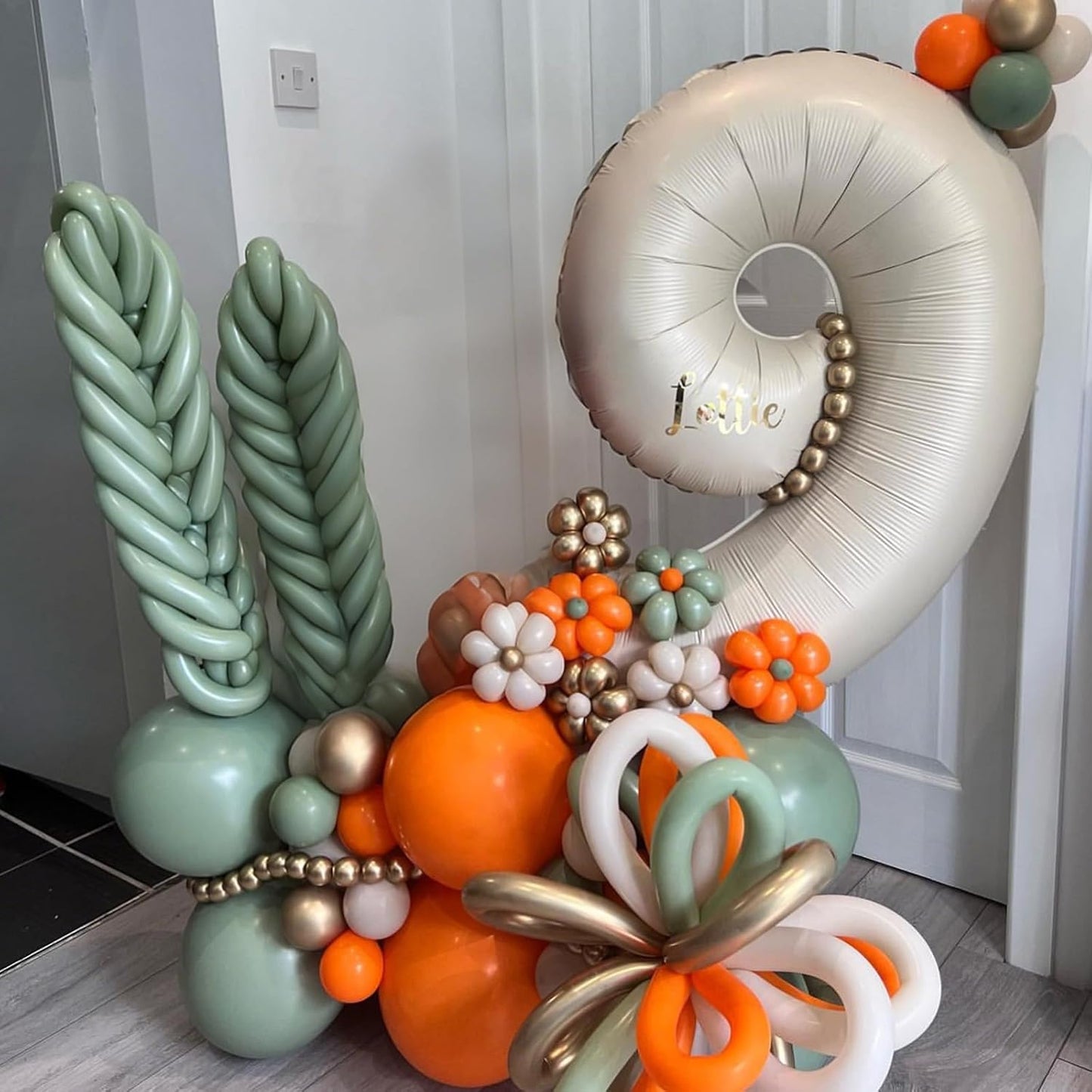 40 Inch Beige Numbers 9 Balloons, Large Self Inflating Cream White Digital 9 Helium Balloons, Giant Foil Mylar Number 9 Balloons for Women Men Girls Boys 9th Birthday Party Anniversary Decorations