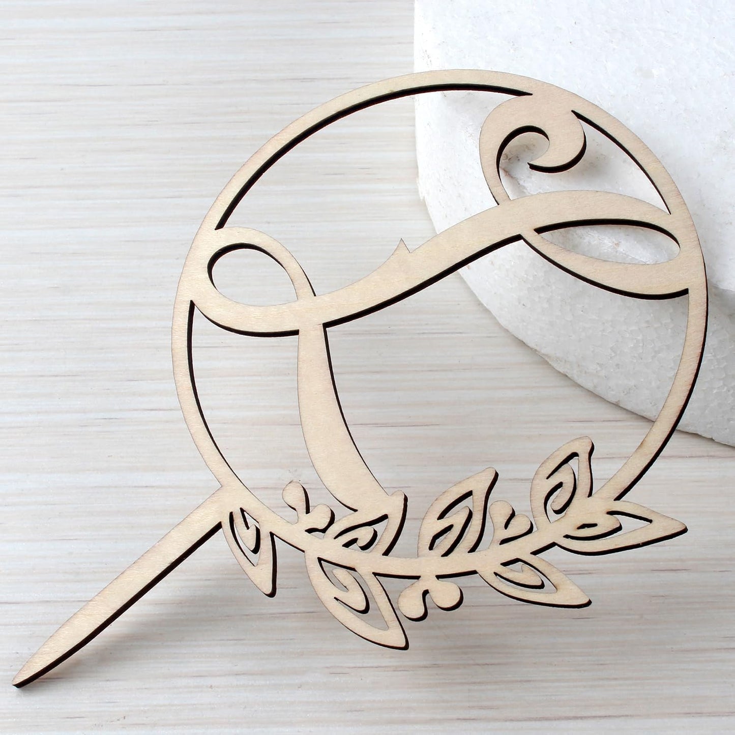 LINGTEER Personalized Inital Letter L Wooden Cake Topper Perfect for Birthday Rustic Wedding Anniversary Party Keepsake Decoration