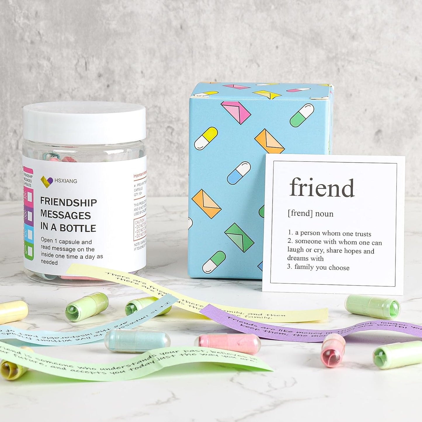 Friendship Messages in a Bottle（5oz）,Friendship Gifts for Your Bestfriend,Women,BFF, Sister, 50PCS Pre-Written Capsule Letters Gifts for Valentine’s Day,Birthday,Thanksgiving, Chrismas Day.