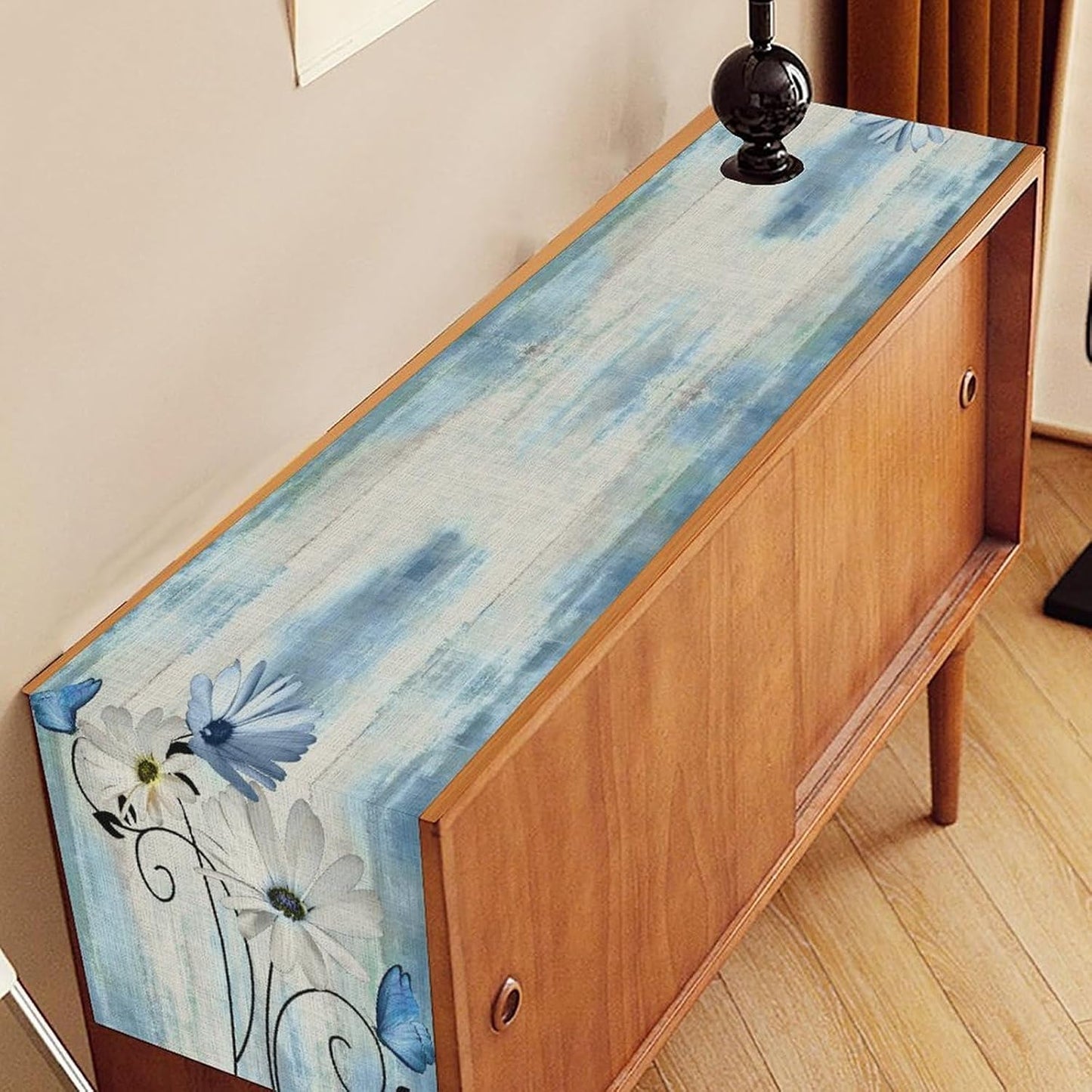 Spring Daisy Table Runner, Farmhouse Seasonal Summer Flower Retro Country Table Center Decor for Home Kitchen Dining Patio Holiday Party Indoor Outdoor Table Decorations, 13"x108" Inch