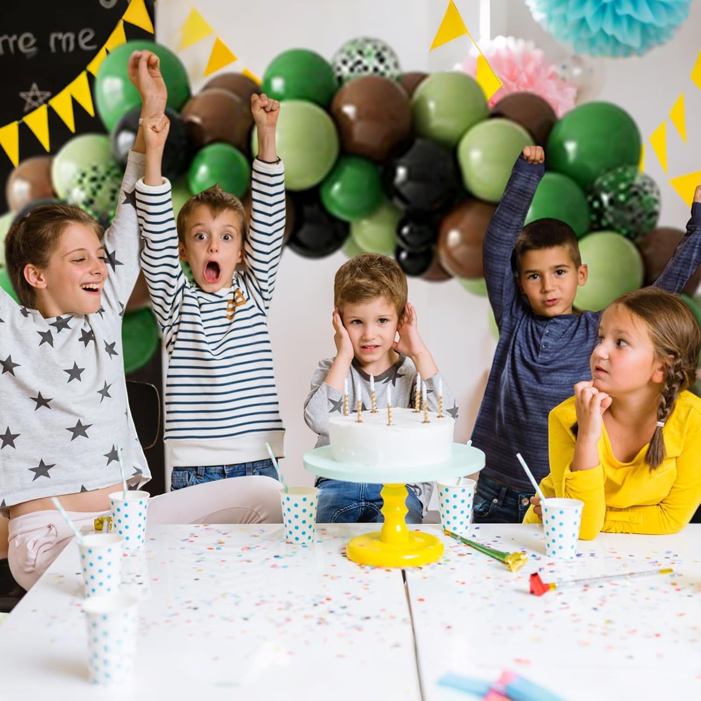 Green and Brown Balloons, 50PCS 12 Inch Camouflage Green Black Brown Ballons, Dark Emerald Green Confetti Balloon for Camping Game Jungle Theme Camo Birthday Army Party Decorations