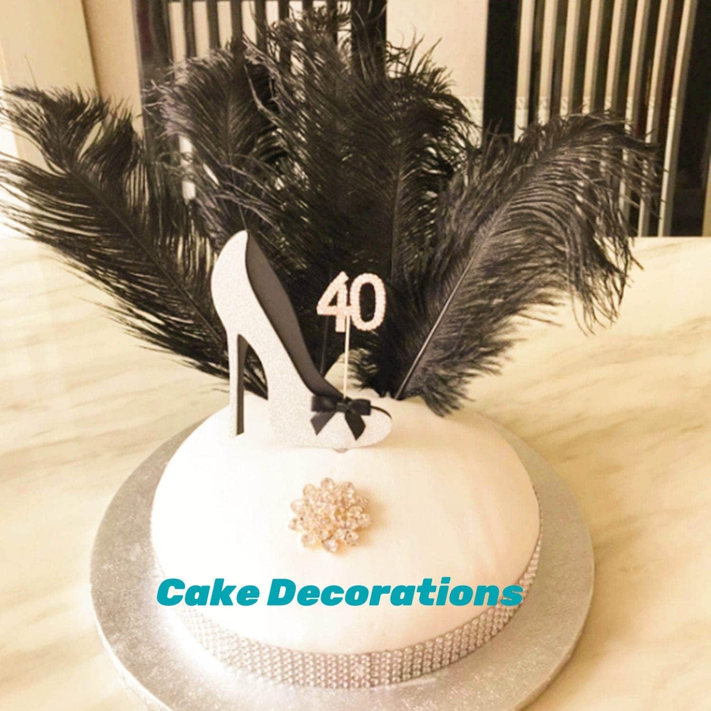 YAKRUNA 30 Pieces 12-14 Inches Black Ostrich Feathers Bulk for Centerpieces, Large Natural Plumes for Vase Home Decorations & Birthday Wedding Great Gatsby Party (30-35cm, Black)