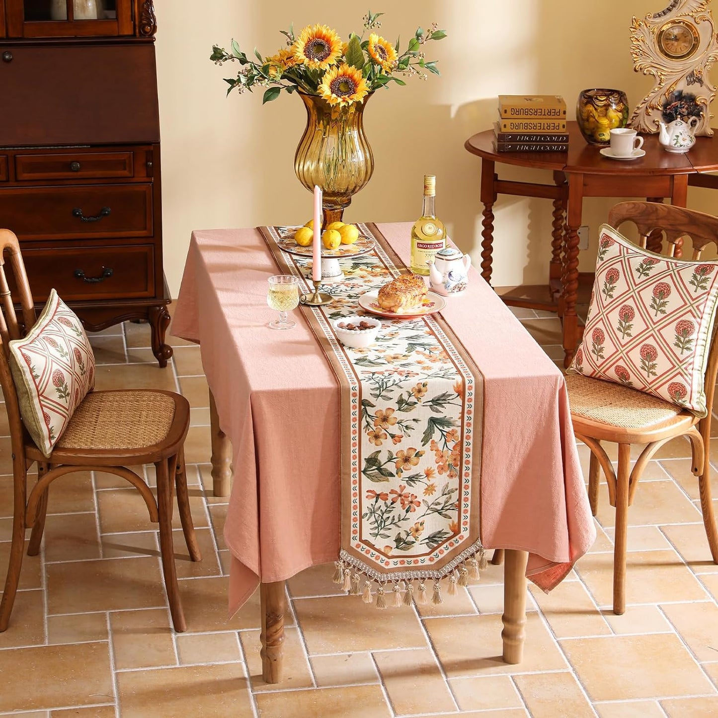 Vintage Linen Table Runner,Floral Table Runners 71 Inches Long,Soft and Luxury Tablerunner.Decoration Tabletop for Kitchen,Dining,Tea Party,Home,Christmas,12"*71"