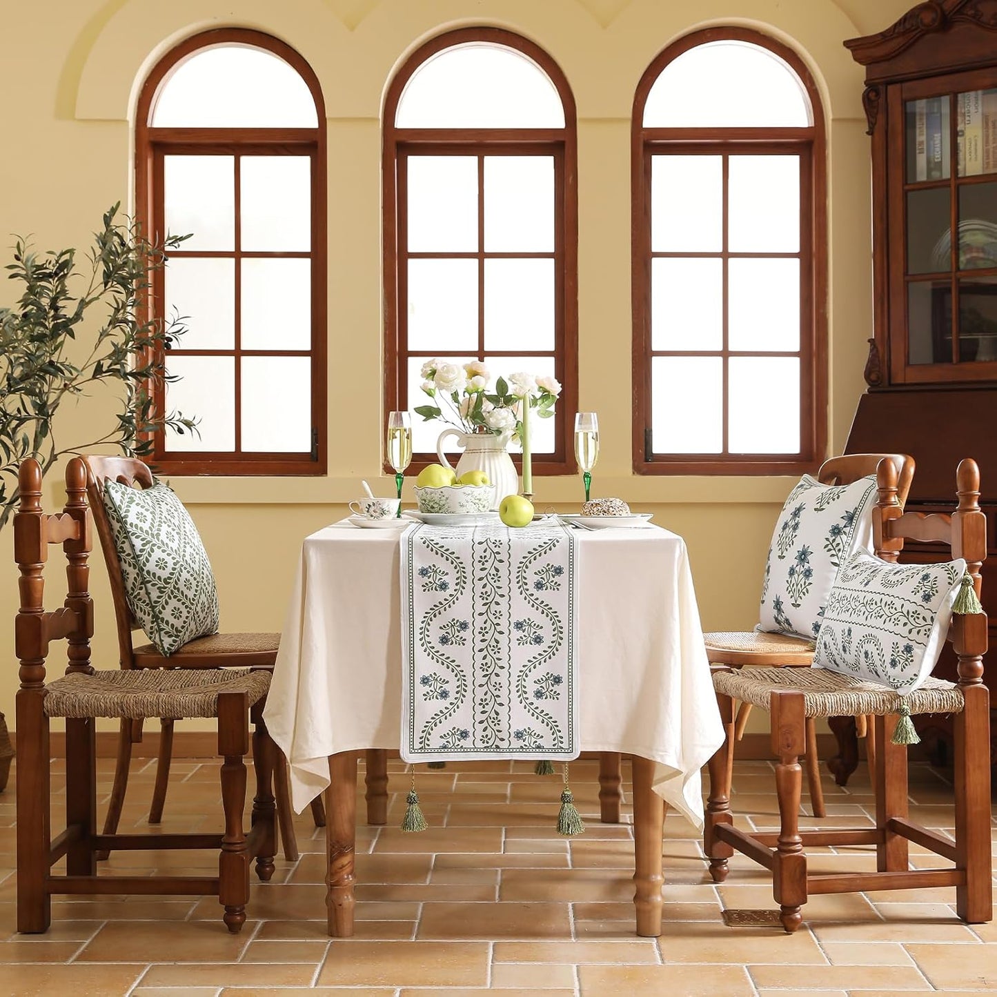 ISAENNE Designer White Elegant Linen Table Runner 87 Inches Long,Chinoiserie Floral Decor Durable Table Runners for Dining Tables,Thanksgiving,Kitchen Tables,Christmas,12"*87"-Mosella D