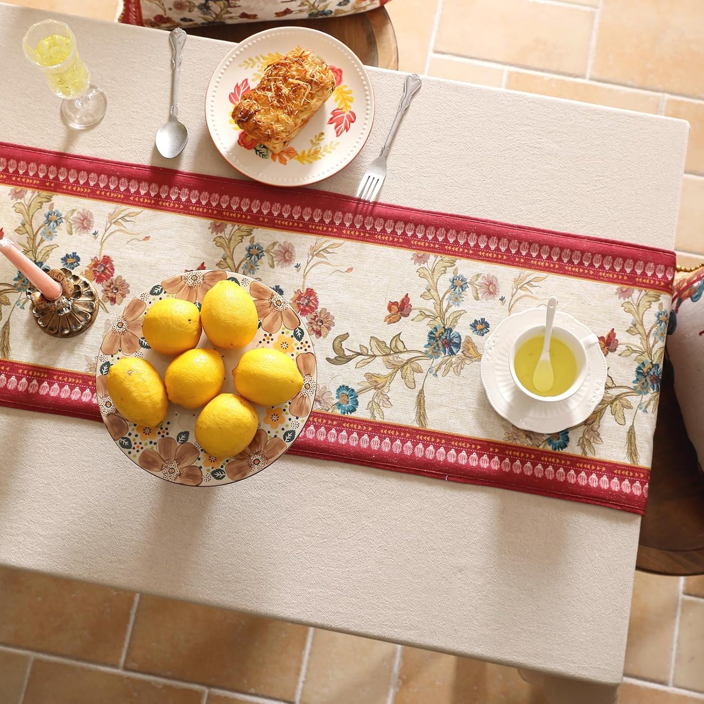 patdrea Designer Farmhouse Linen Table Runner, Rustic Cottage Mauve with Rooster and Floral Pattern Fabric Table Mat, Decoration for Kitchen Dining Coffee Table Banquet Christmas , 12"*71"