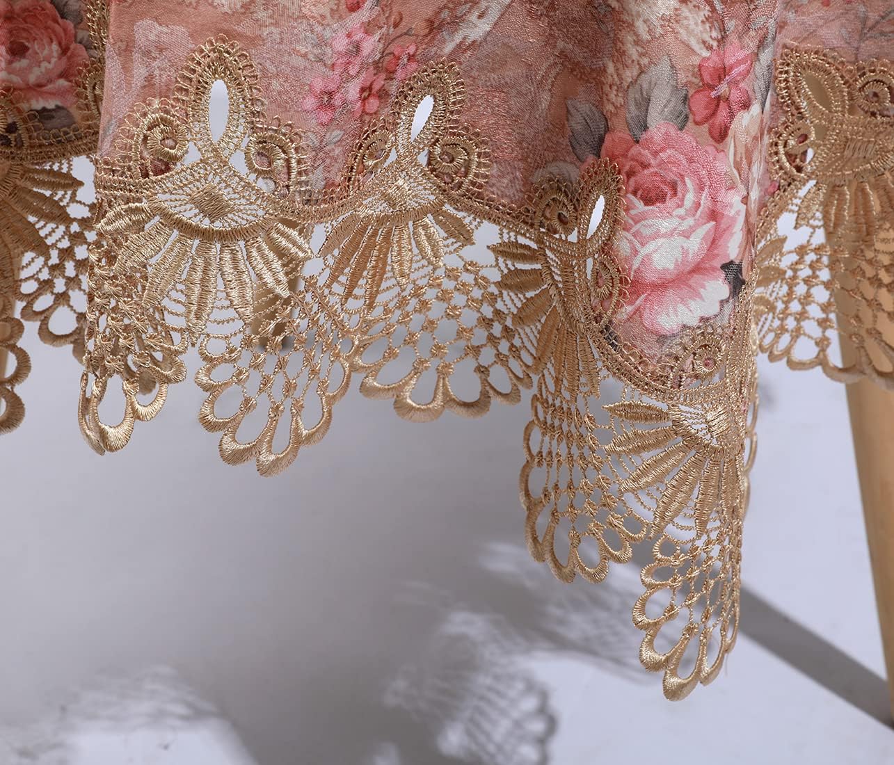 vctops Damask Lace Patchwork Tablecloth Luxury Square Small Table Cover Elegant Floral Embroidered Lace Table Cloth for Party Kitchen Dinning Picnic Decoration (Type D,32"x32")