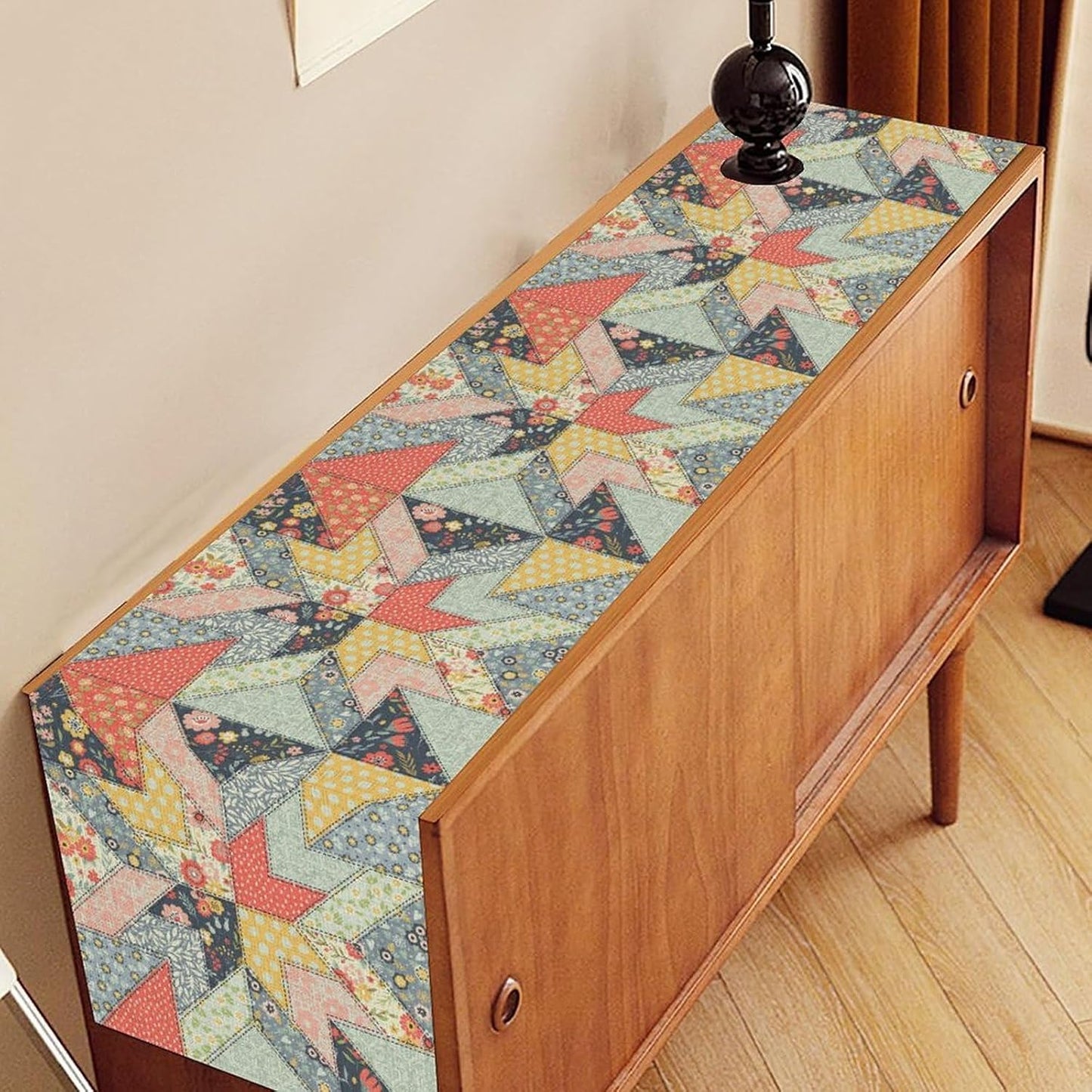 Boho Patchwork Table Runner, Vintage Farmhouse Colorful Wildflowers Bohemian Paisley Flower Table Center Decor for Home Kitchen Dining Patio Holiday Party Indoor Table Decorations, 13"x36" Inch