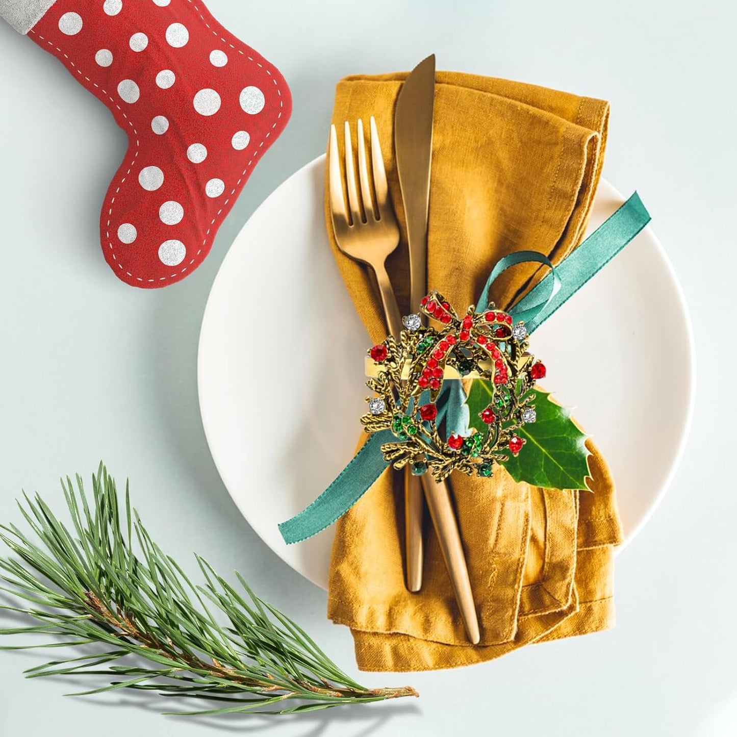 Halatool Set of 6 Christmas Napkin Rings Delicate Wreath Napkin Holder for Christmas Thanksgiving Holiday Party Table Decoration