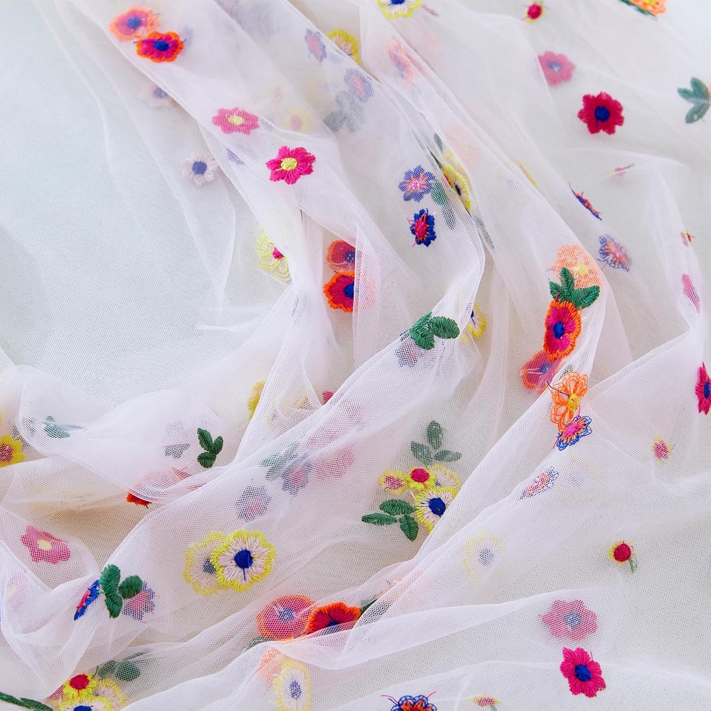 JIALE Pink Floral Table Runner, Embroidery Daisy Seasonal Table Decorations, 120Inch 10FT Tulle Fabric for Home Decor, Bridal Shower Wedding, Baby Shower Parties, DIY Craft