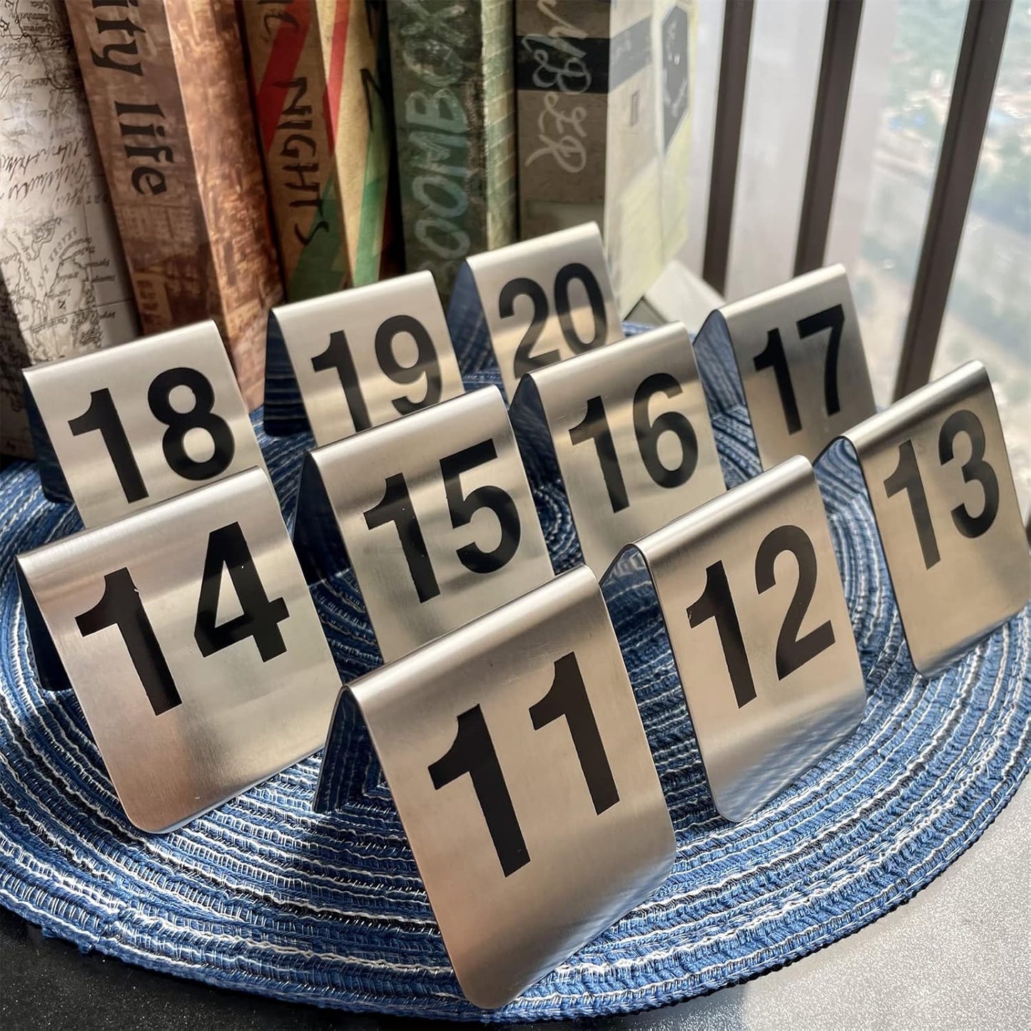 10 Pcs Metal Place Cards Stackable Tent Style Table Numbers，Place Card Holders for Celebration Wedding Party Restaurants Cafes Bars Gatherings meeting Room Board Game Serial (Medium 11-20, Black)