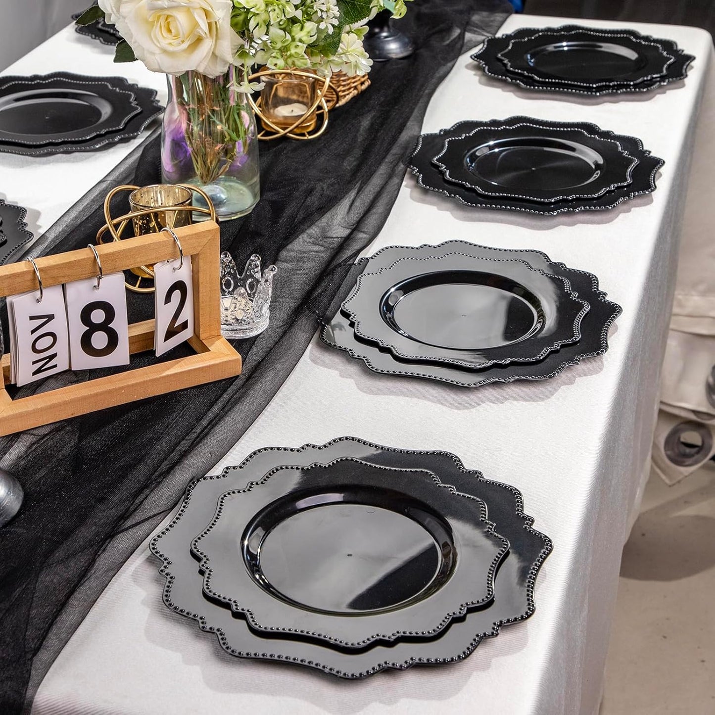 COLOSUS 100pcs Black Plastic Dessert Plates - 7.5 Inch- Heavy Duty Disposable Plastic Appetizer/Salad/Cake Plates for Party Wedding Birthday and Everyday Use