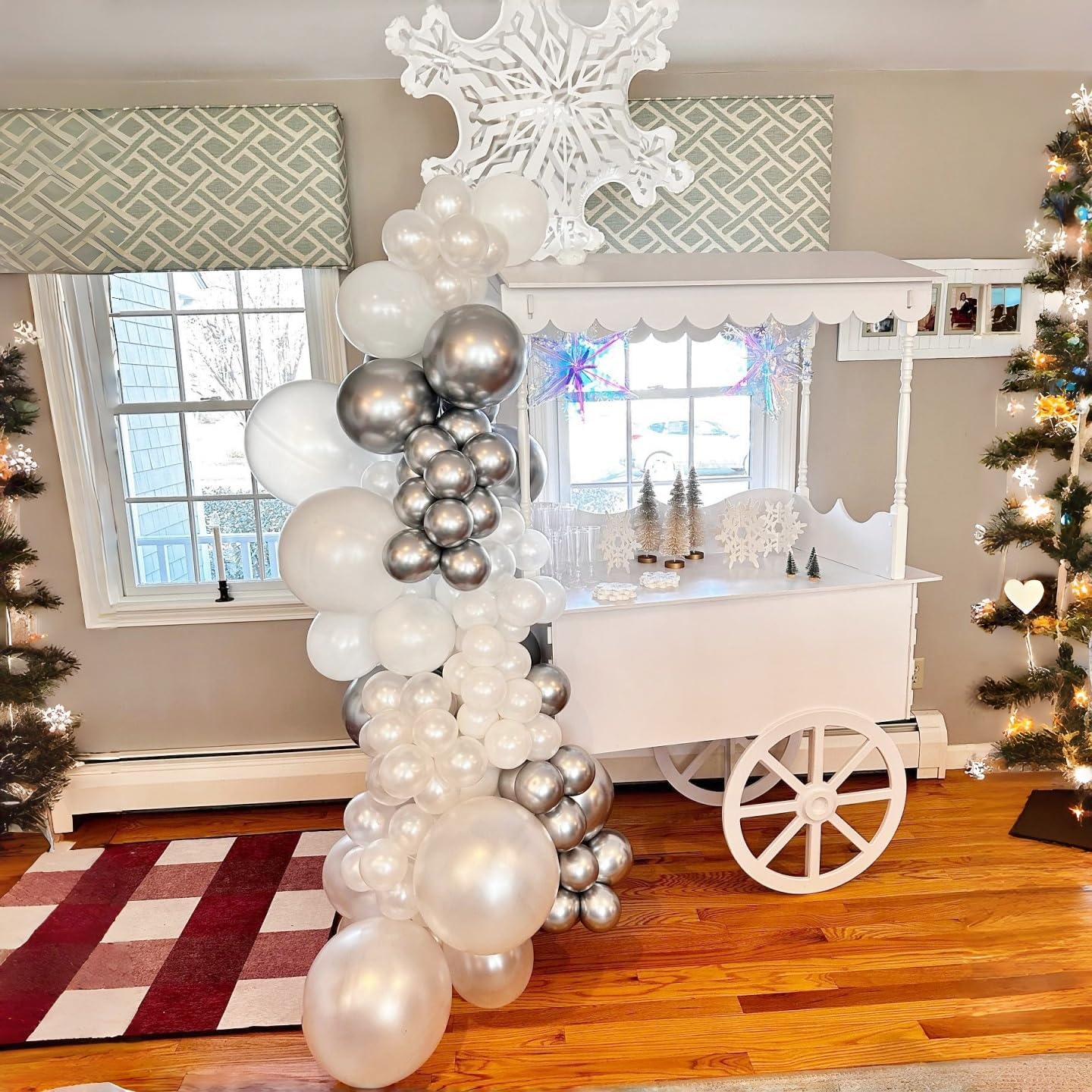 Winter Wonderland Balloons, Pearl White Snowflakes for Ice Wonderland Christmas Baby Shower Princess Theme Birthday Party Decorations Supplies