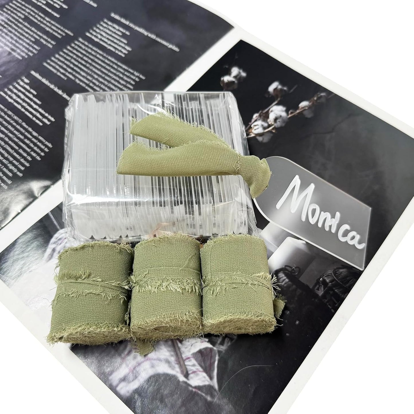 50Pcs Acrylic Place Card for Wedding Frosting Acrylic DIY Table Seating Cards Wedding Supplies with Green Ribbon