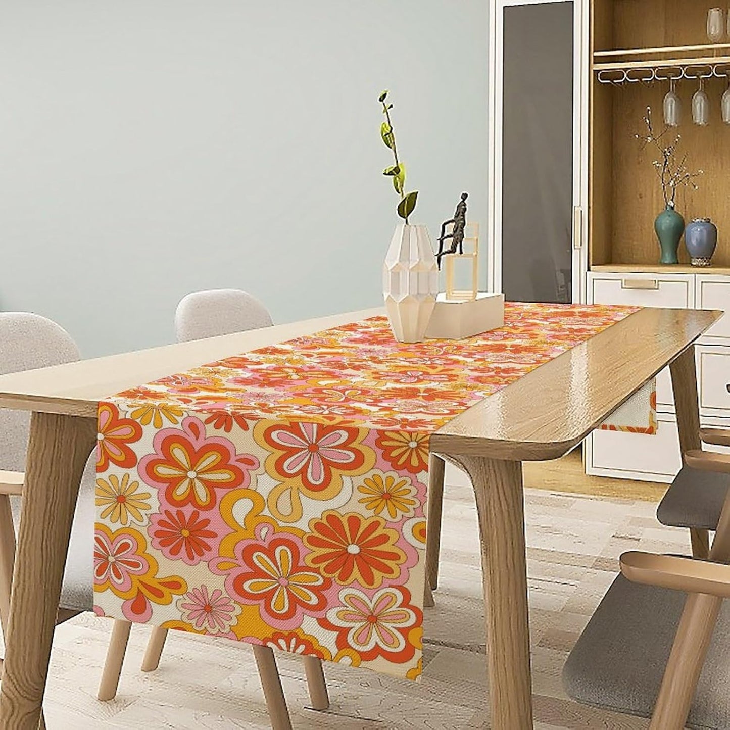 Vintage Floral Table Runner,70s Style Retro Daisies Flower Hippie Table Runner for Kitchen Dining Table Home Party Decoration 13x108 Inch